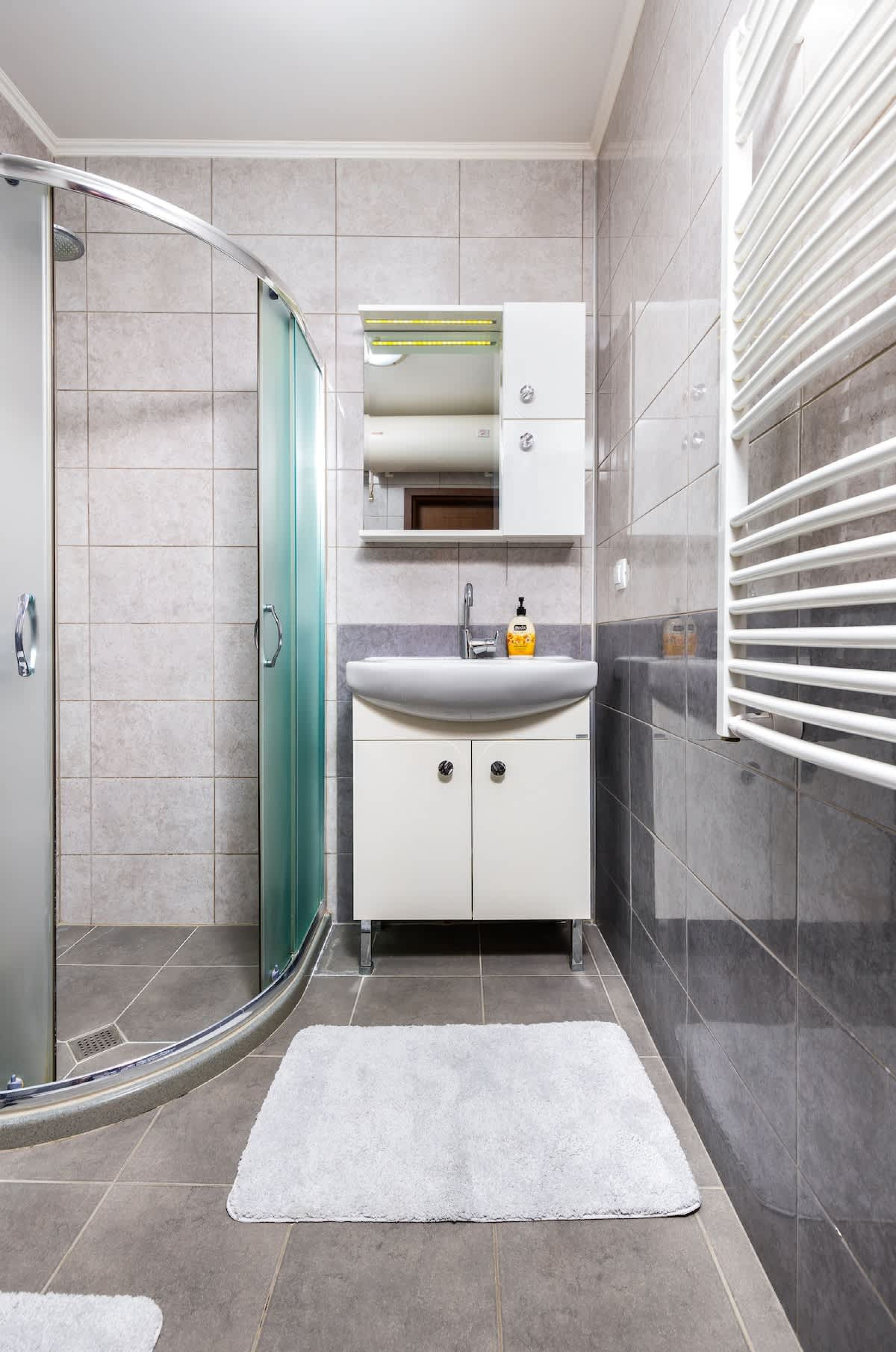 Modern and Cozy 1BD in the Top Centre of Plovdiv - Photo 6