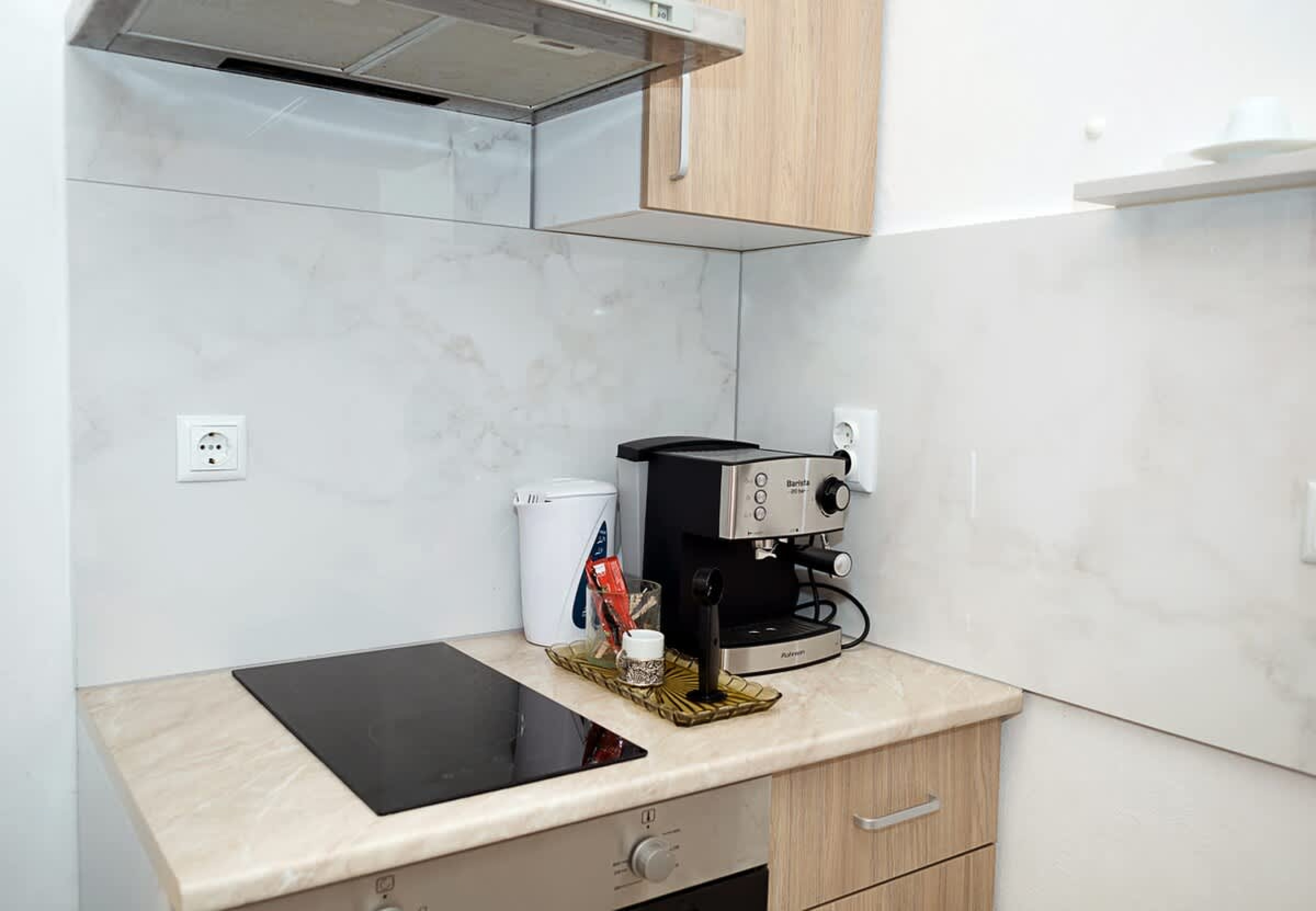 Scoutaround White Logo