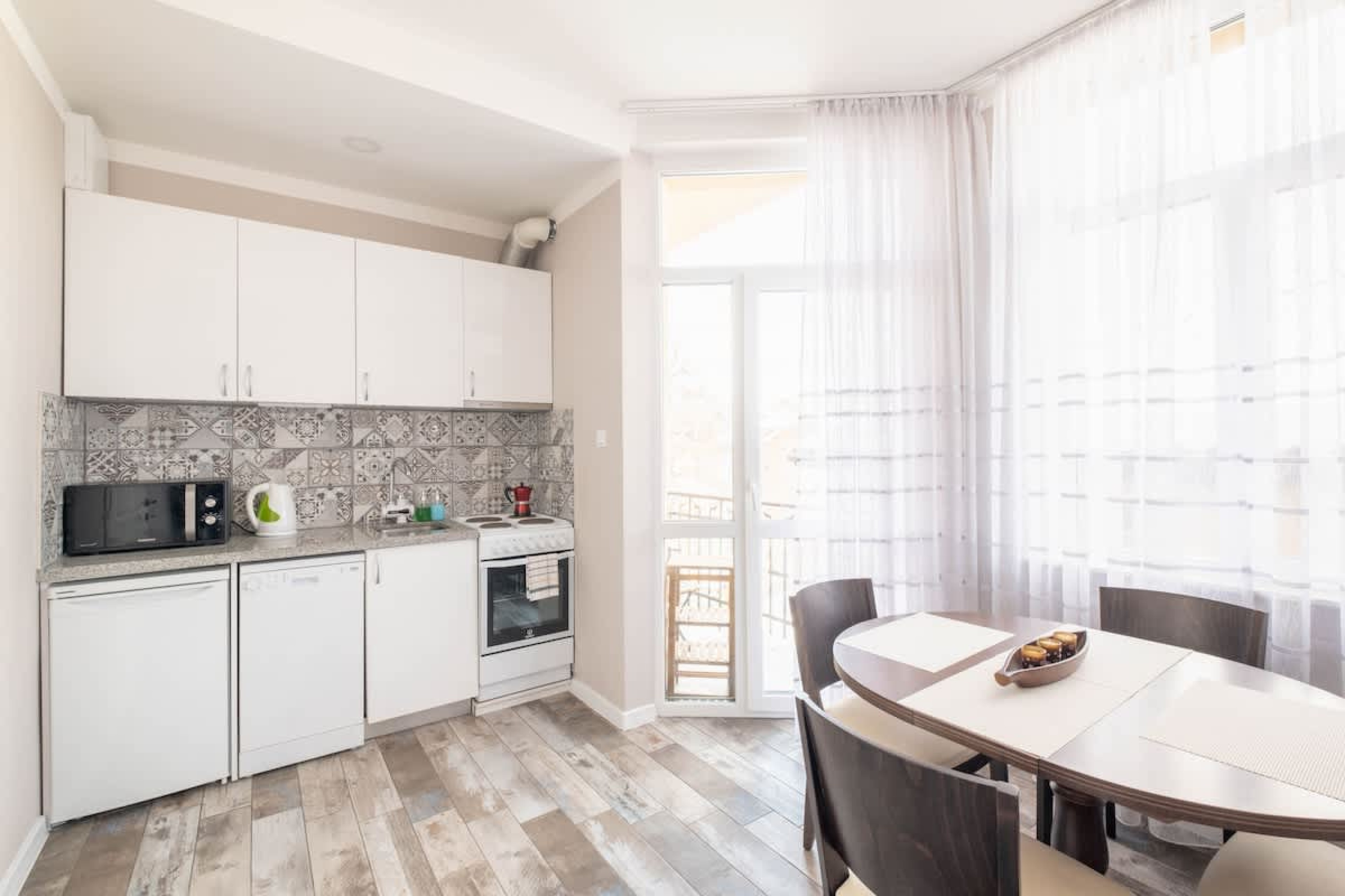 Scoutaround White Logo