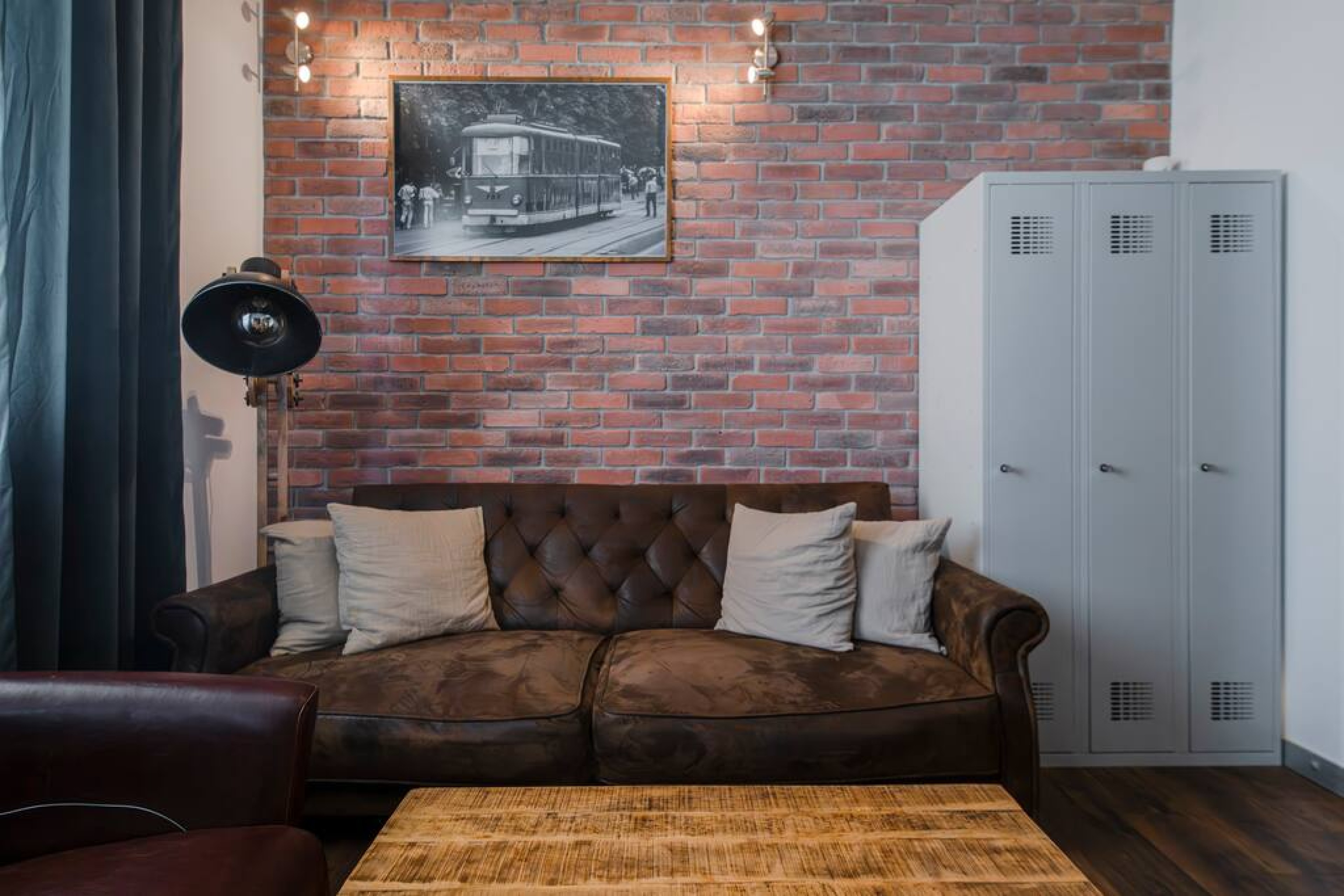 Scoutaround White Logo