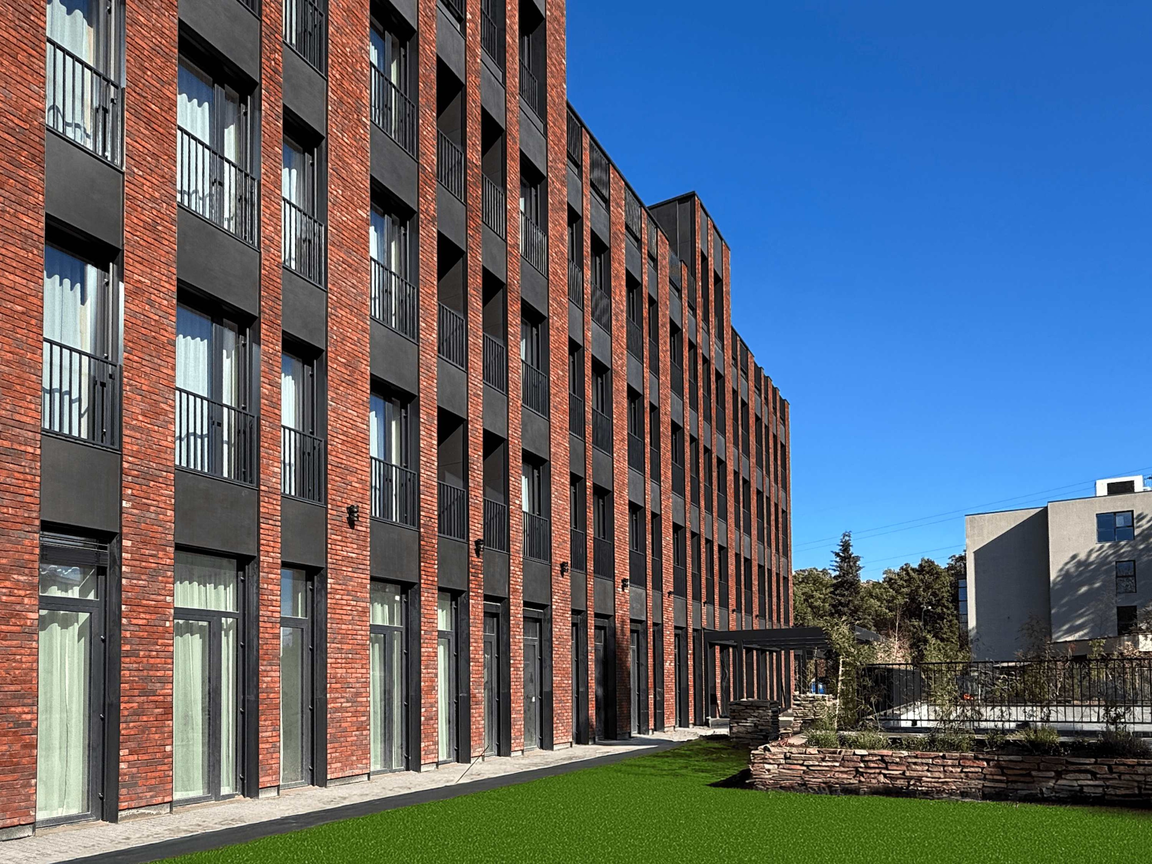 Hayashi Hotel – Deluxe Apartments w/ Breakfast - Photo 15