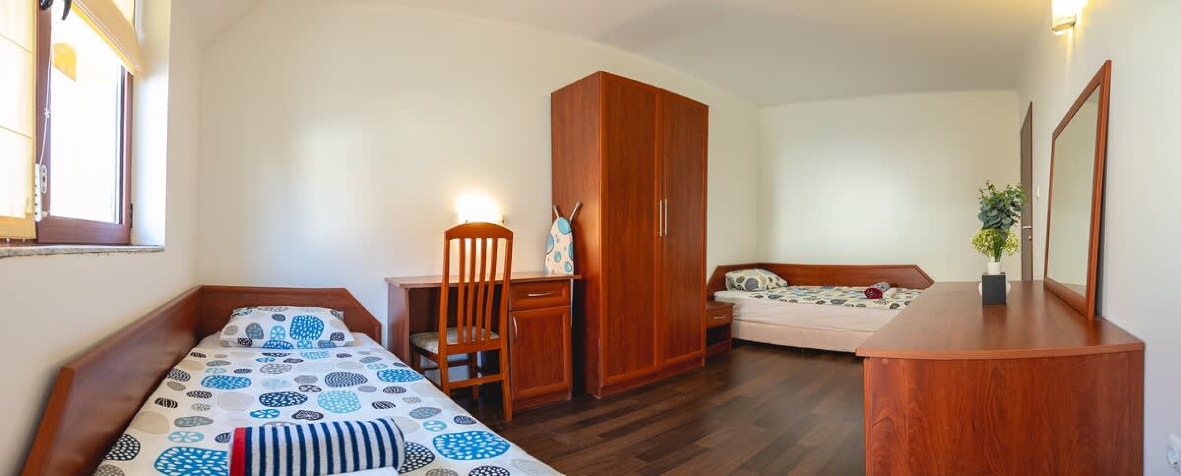 Scoutaround White Logo