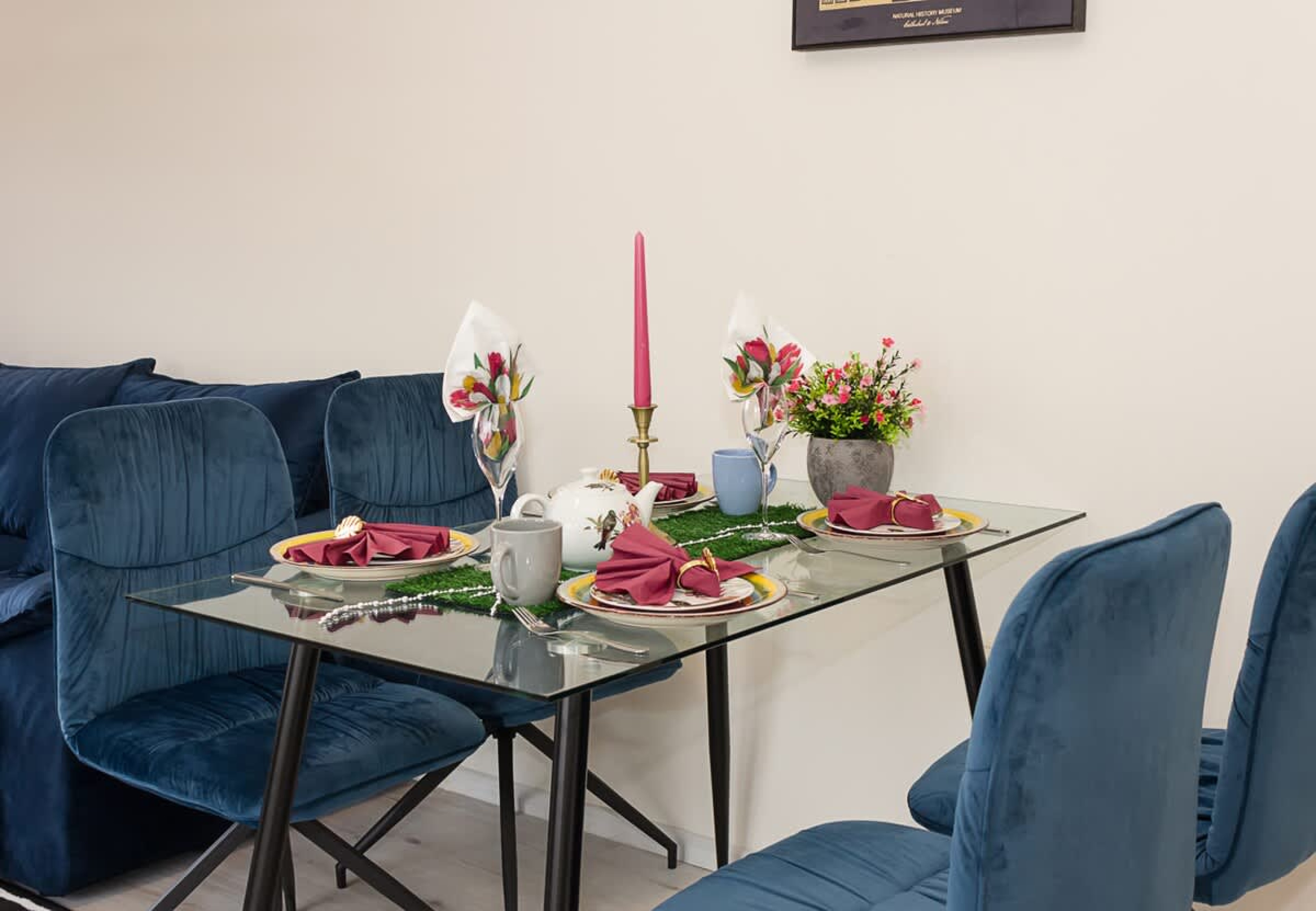 Scoutaround White Logo