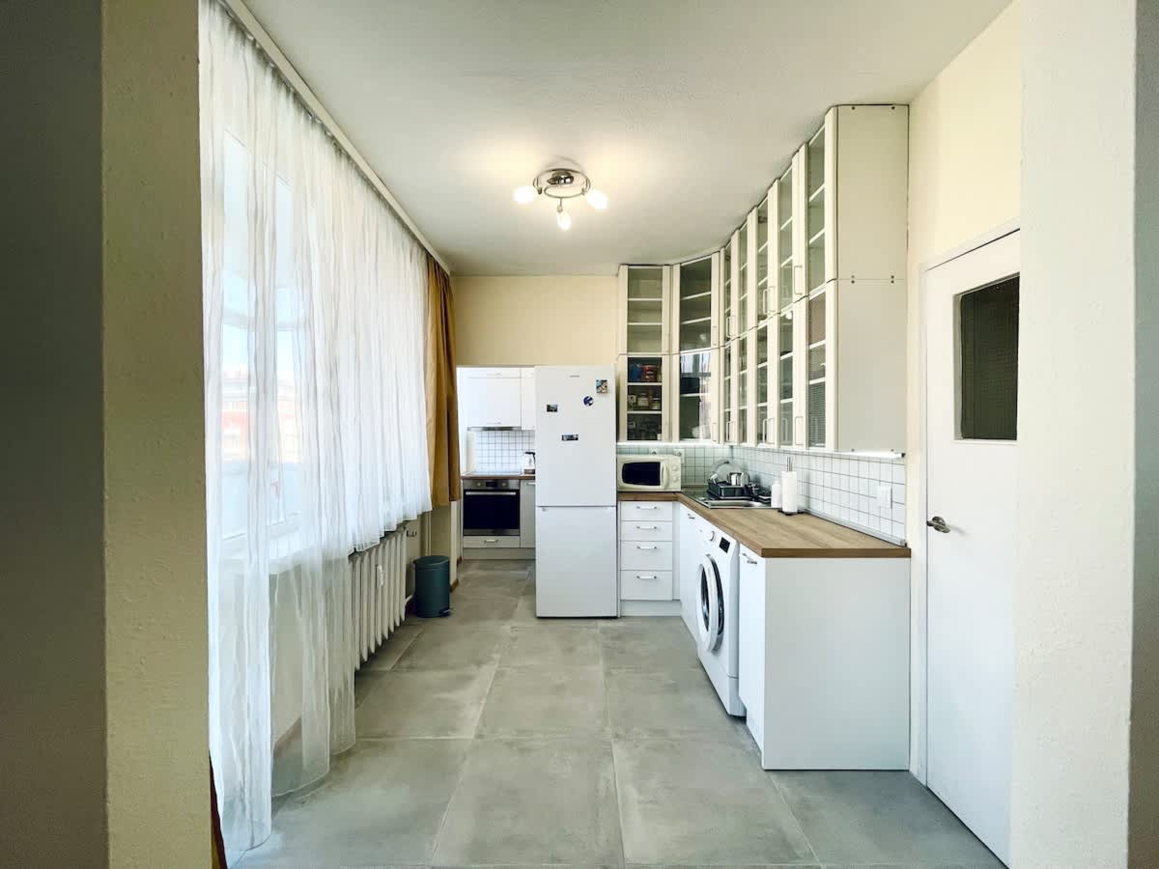 Scoutaround White Logo