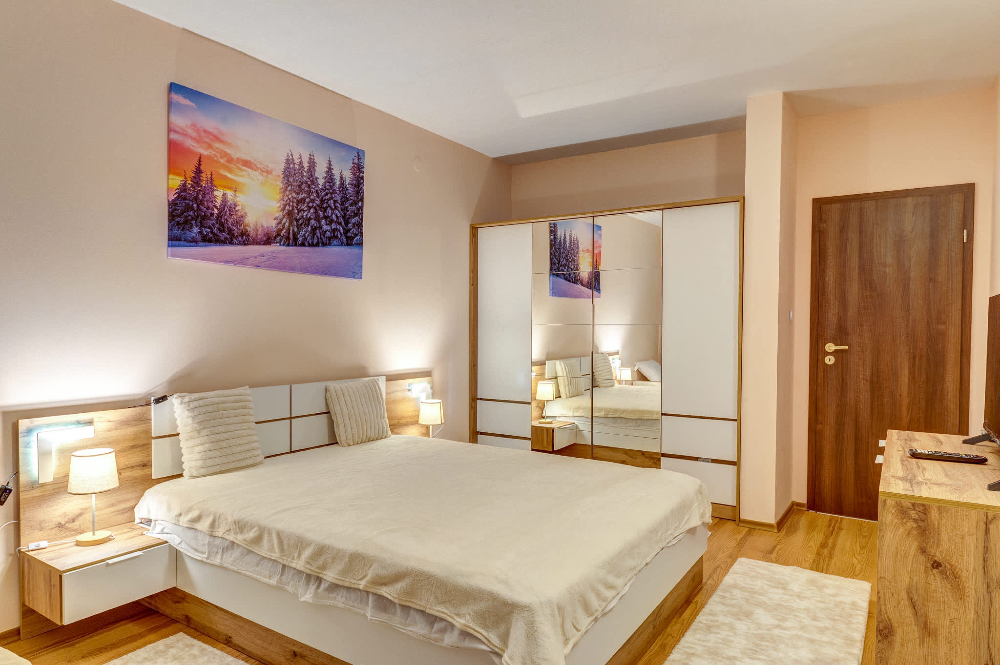 Scoutaround White Logo