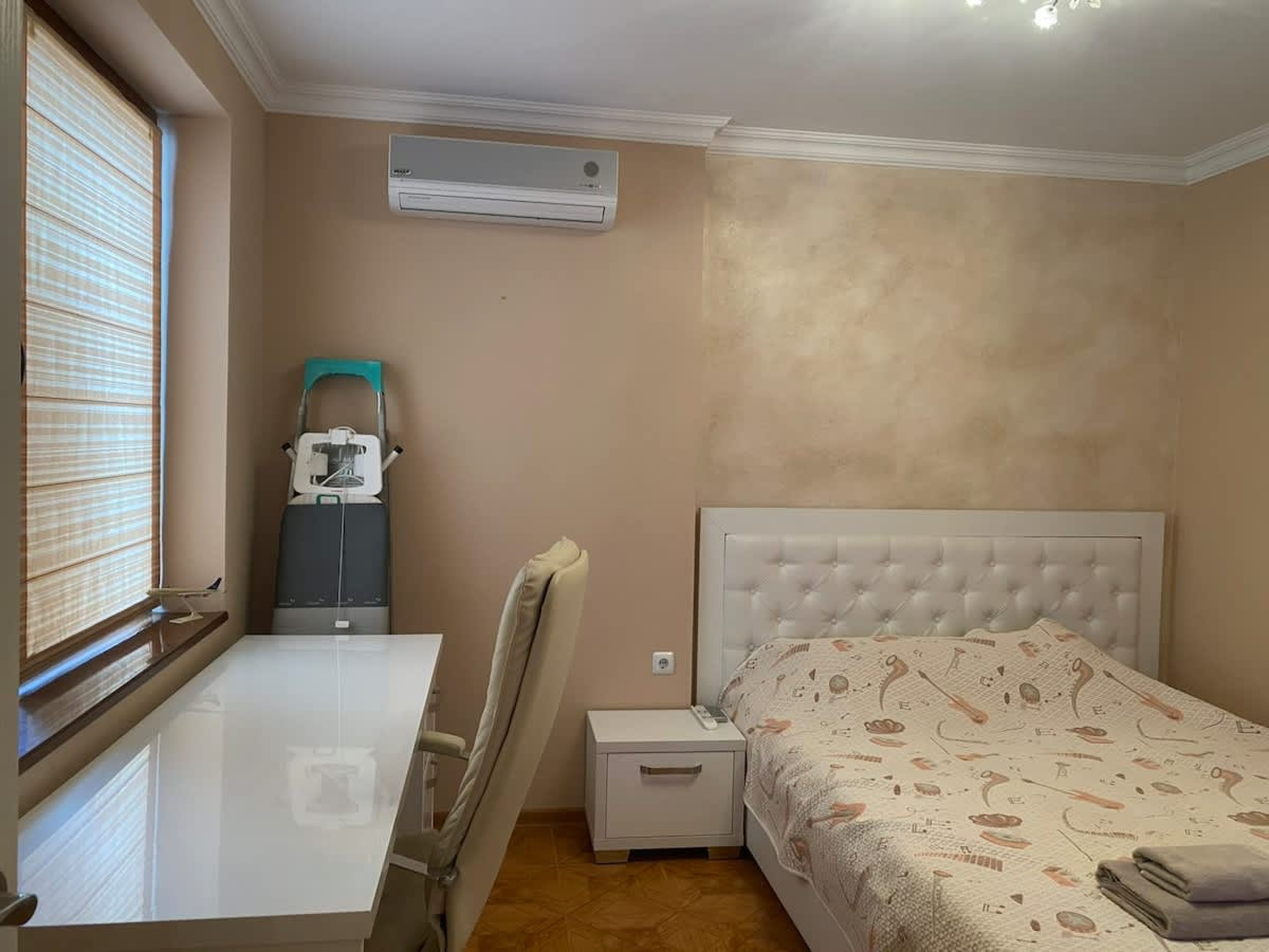 Scoutaround White Logo