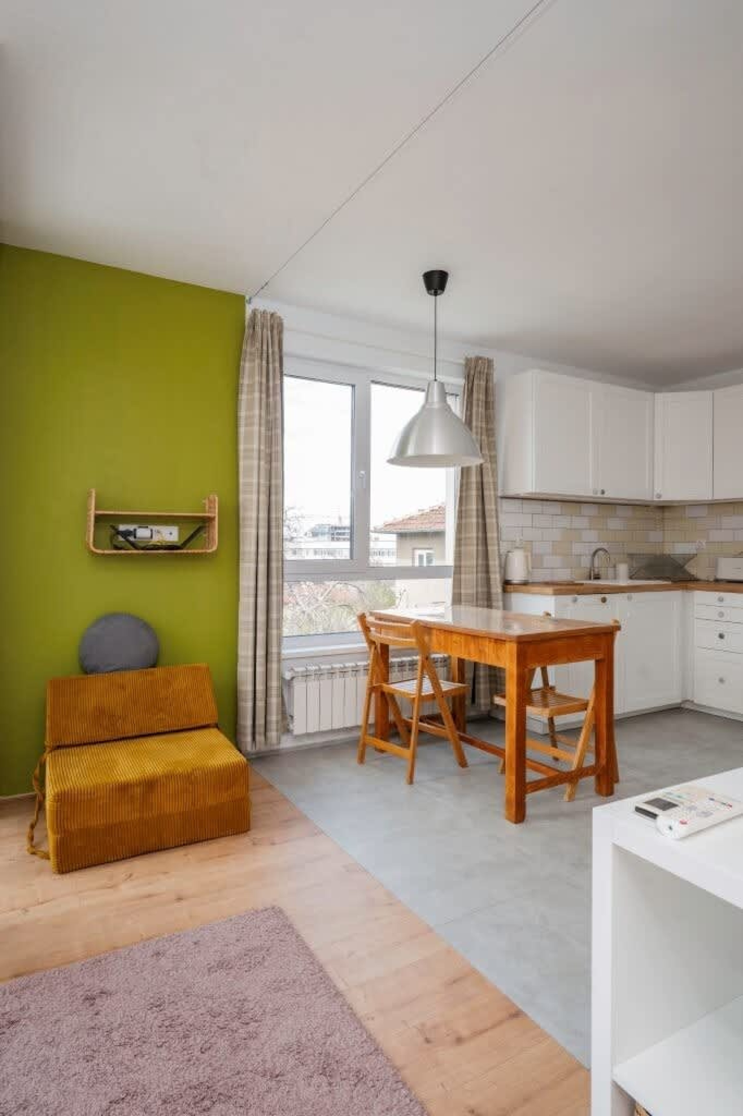 Bright and Cozy 1BD Apartment plus Desk - Photo 13