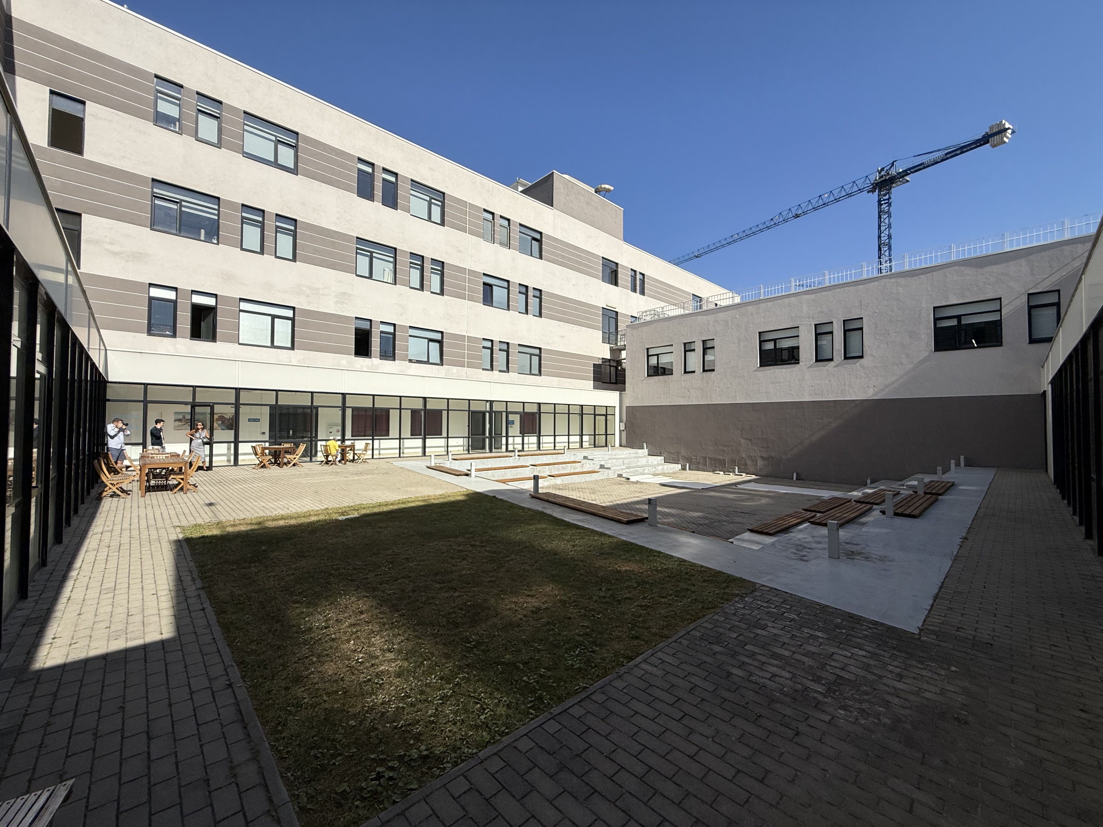 Scoutaround White Logo