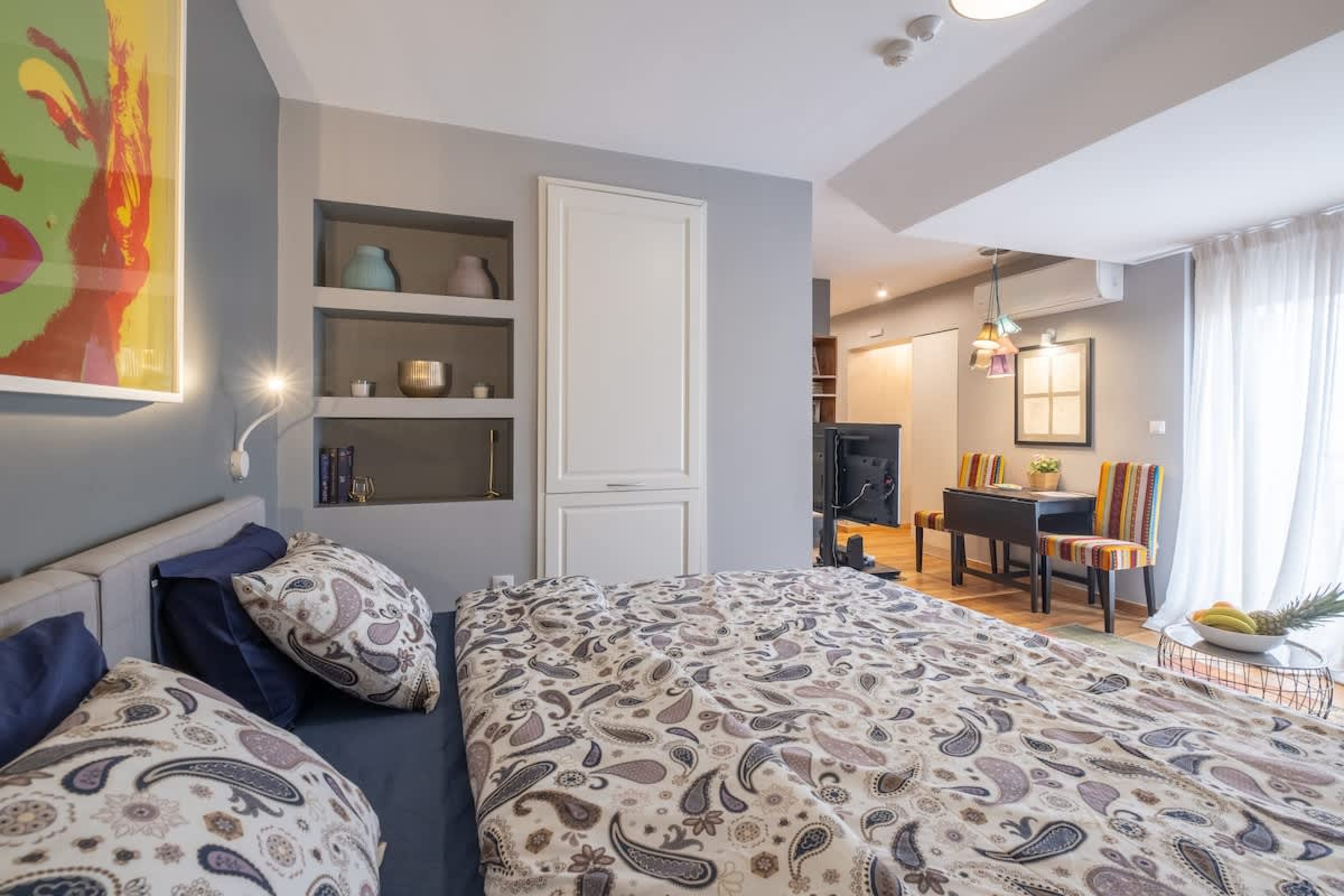 Scoutaround White Logo