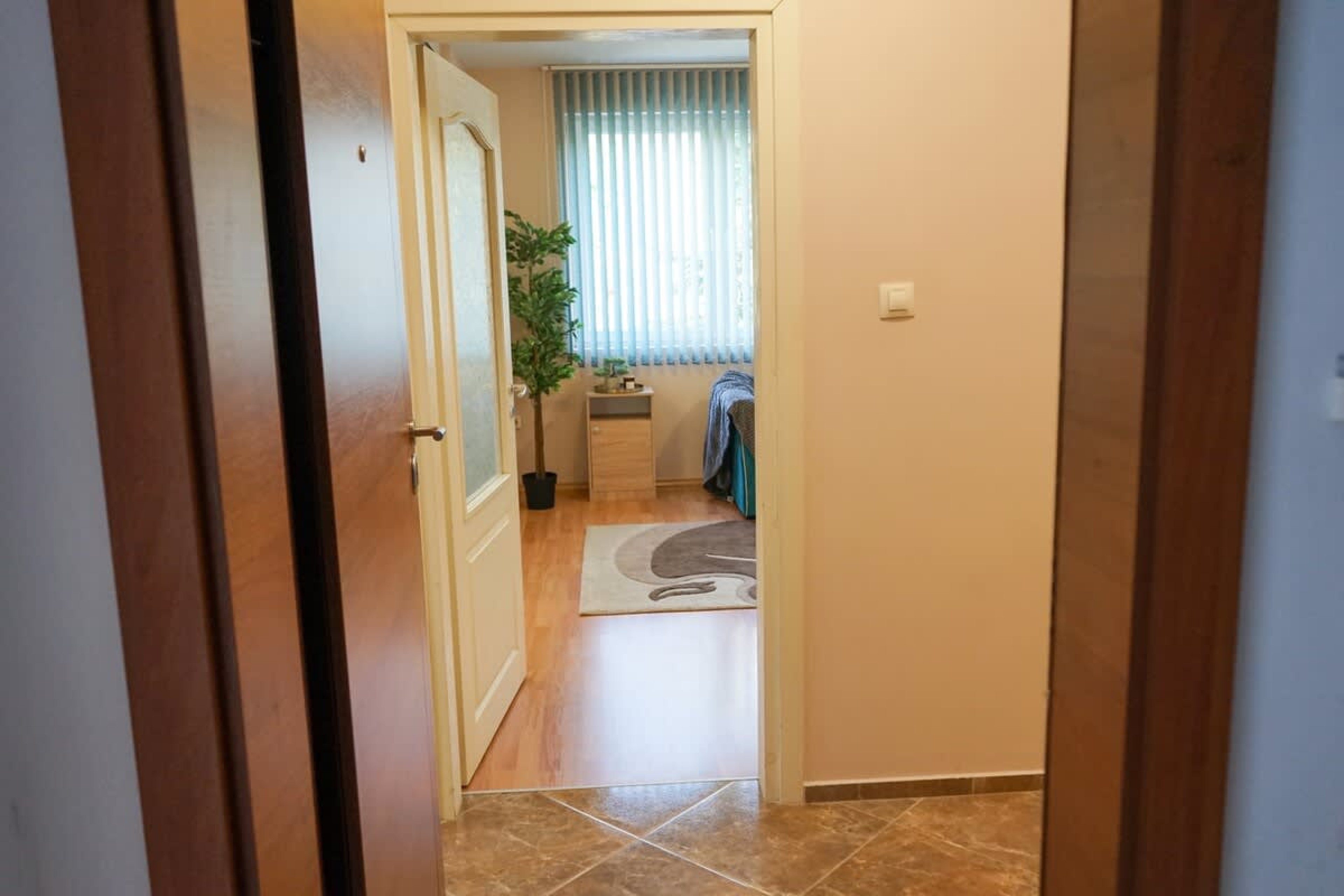 Scoutaround White Logo