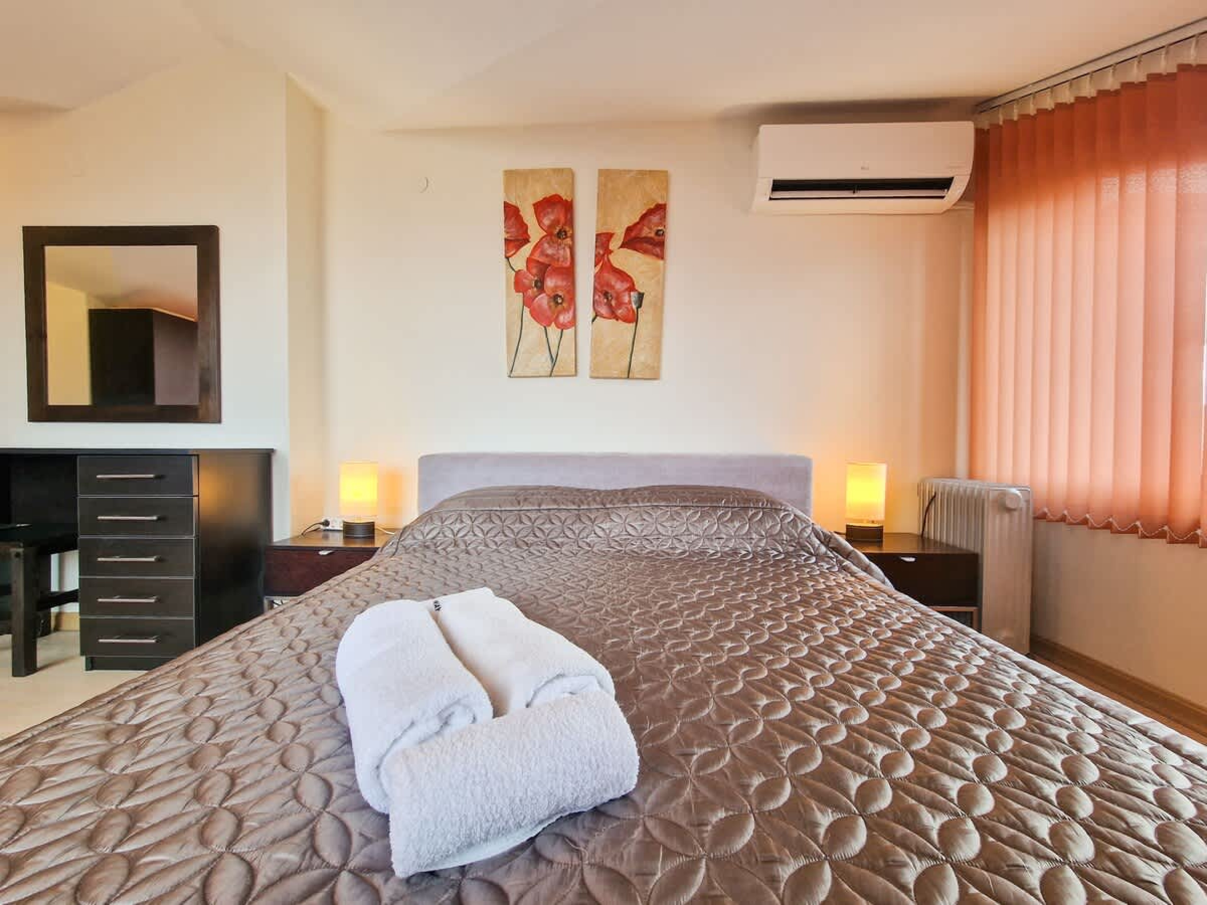 Scoutaround White Logo