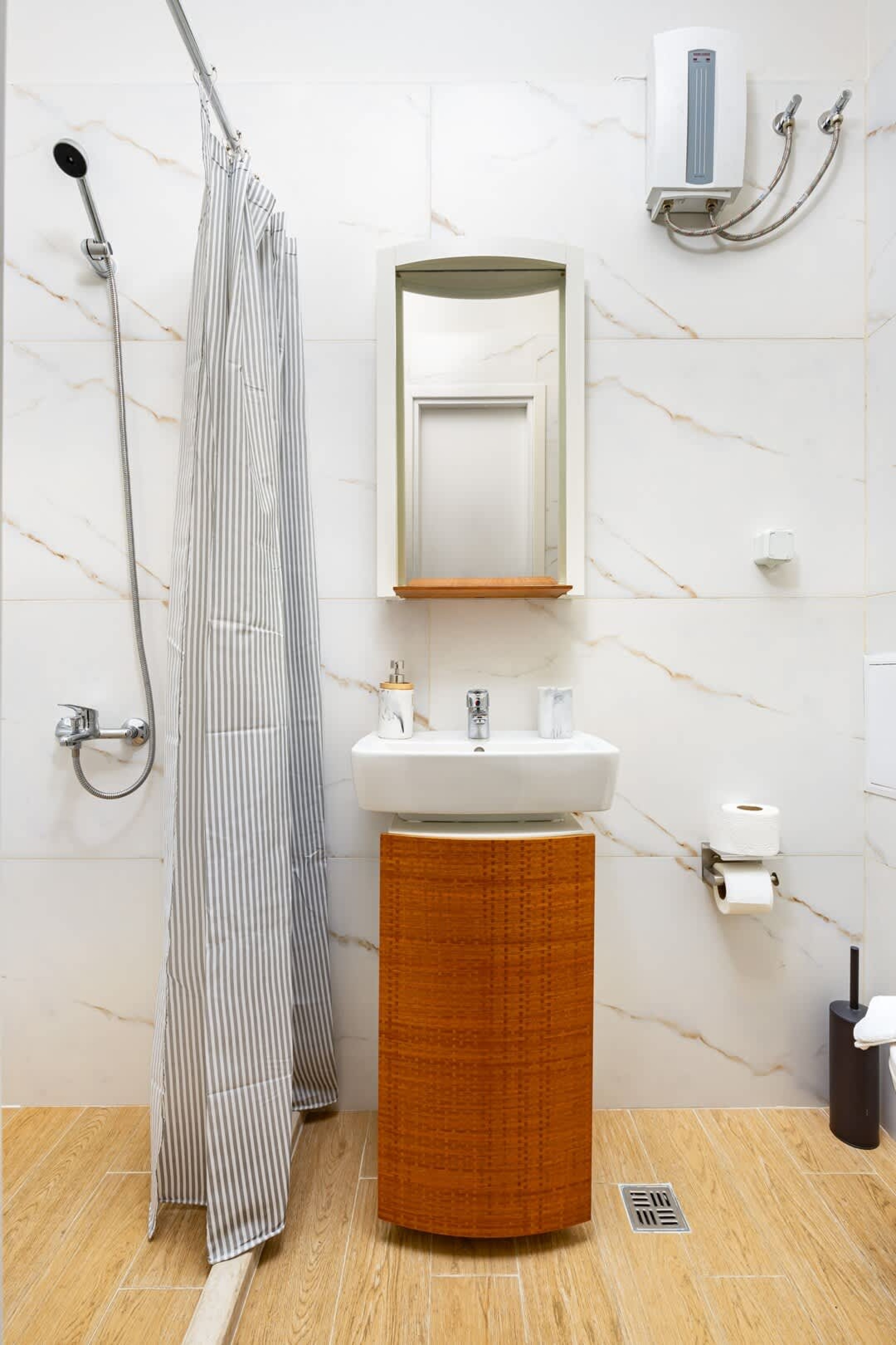 Scoutaround White Logo