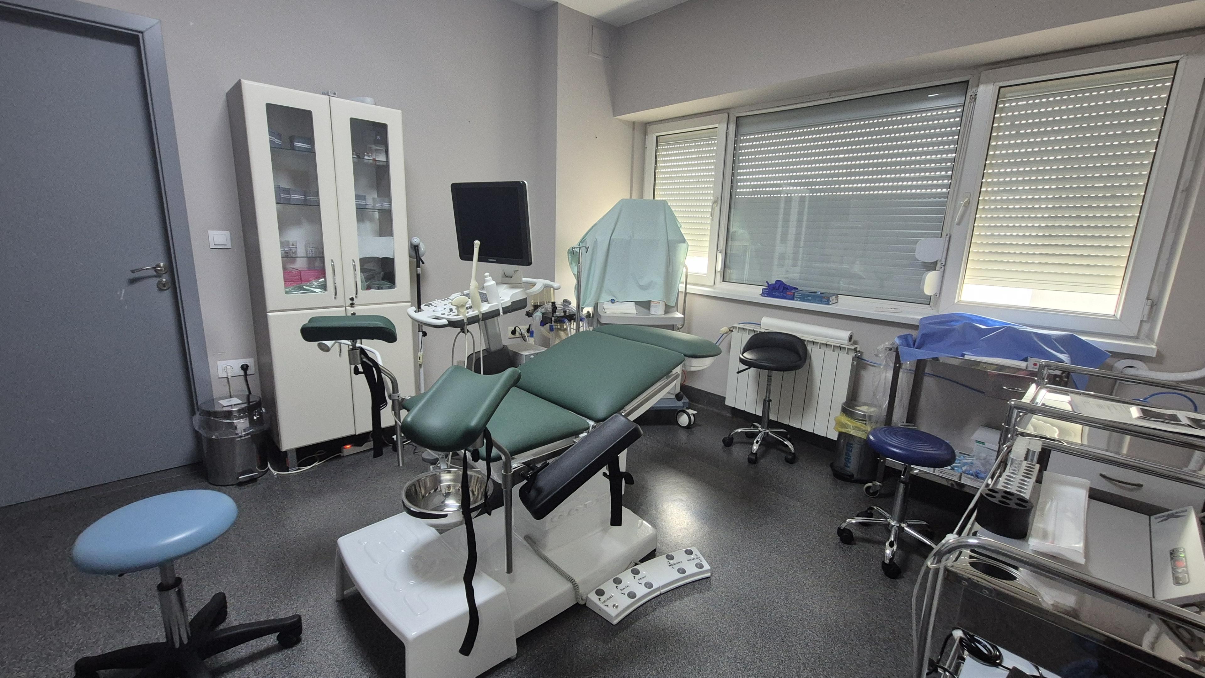 Treatment / examination room