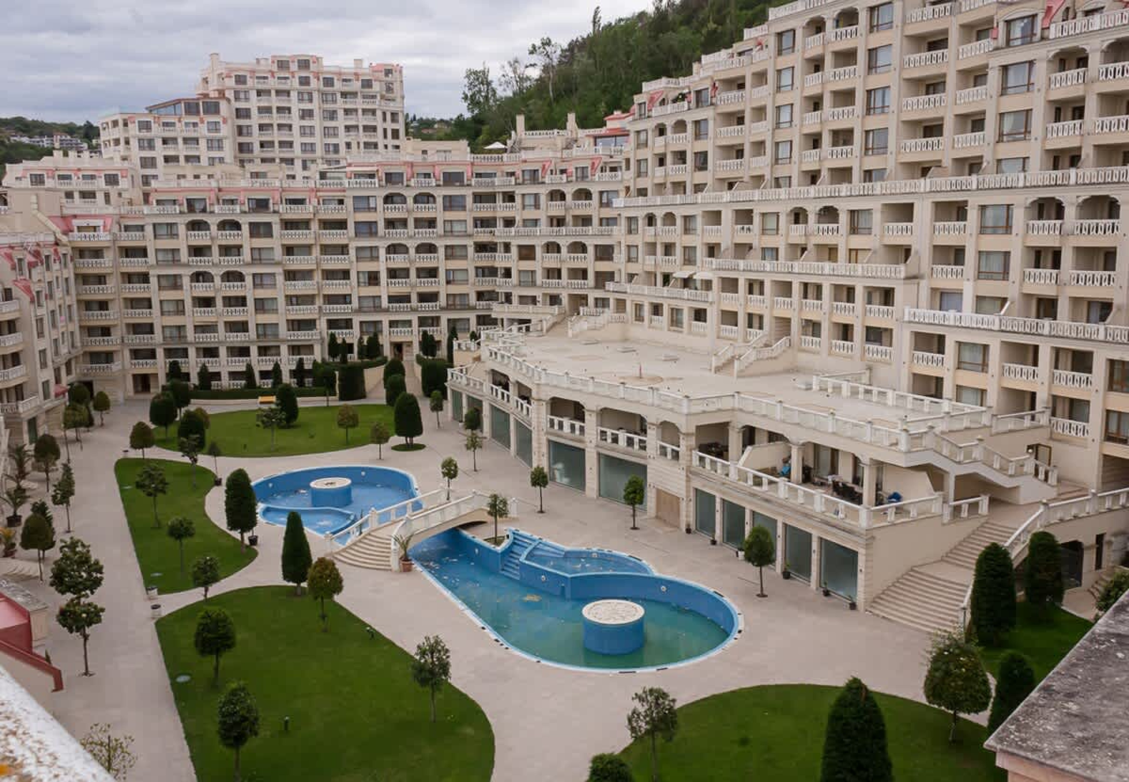 Scoutaround White Logo