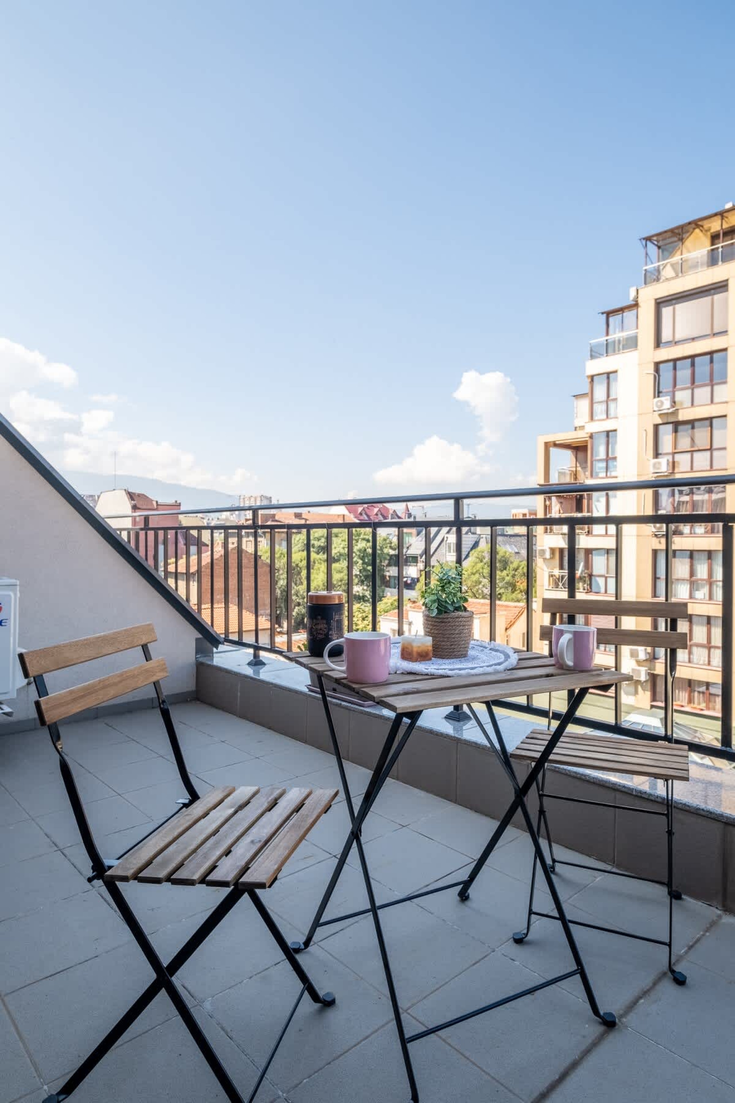 Scoutaround White Logo