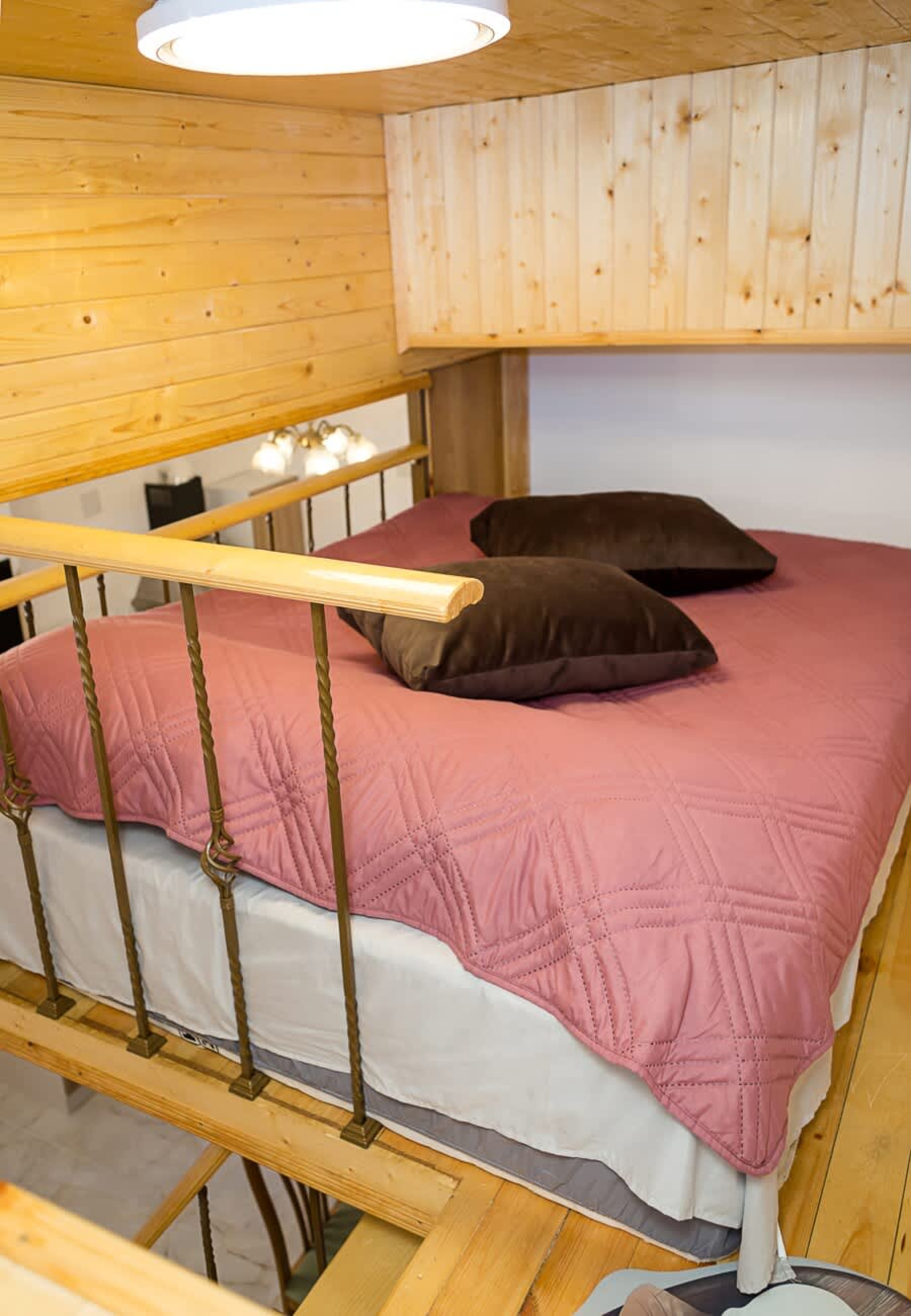 Scoutaround White Logo