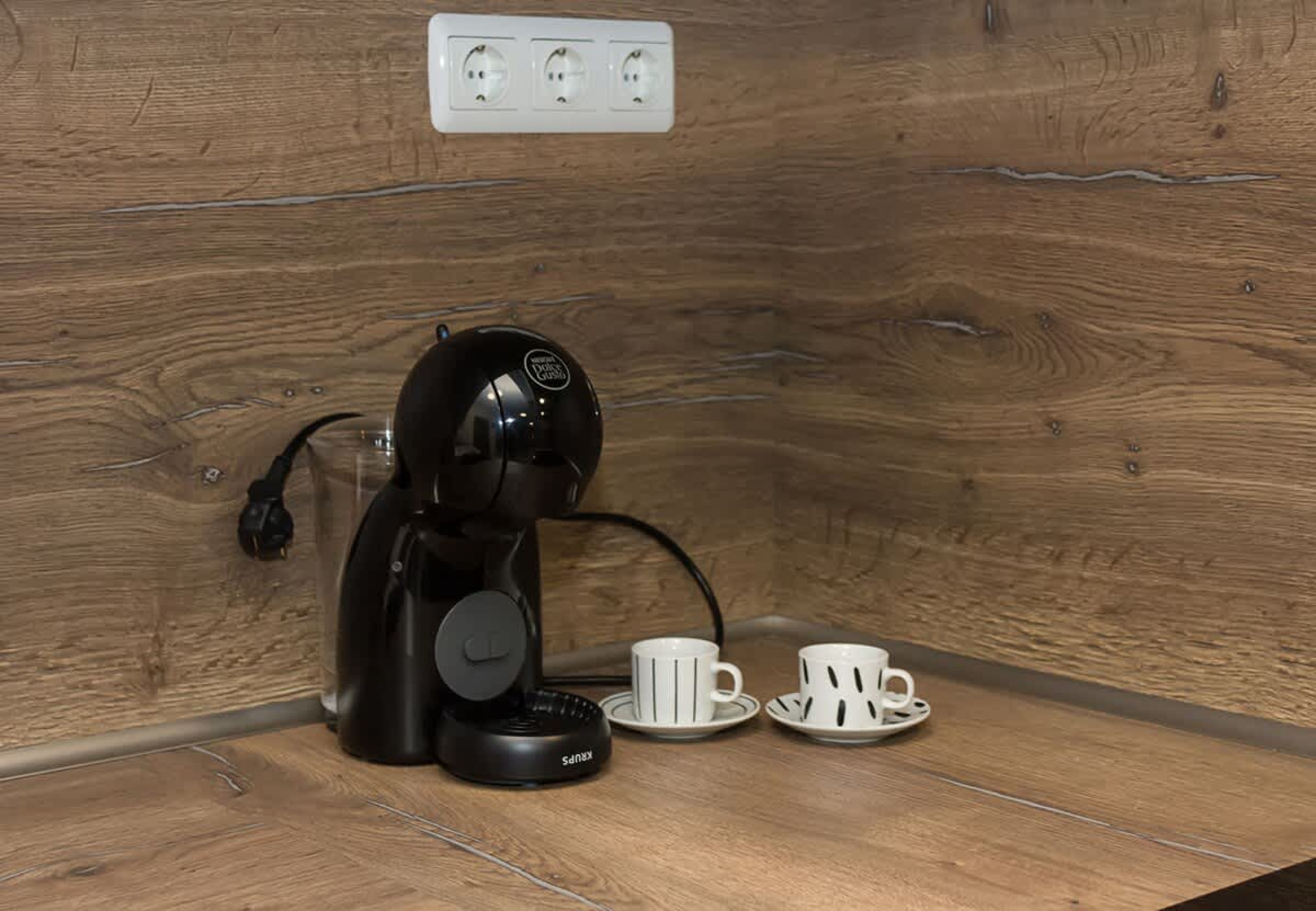 Scoutaround White Logo