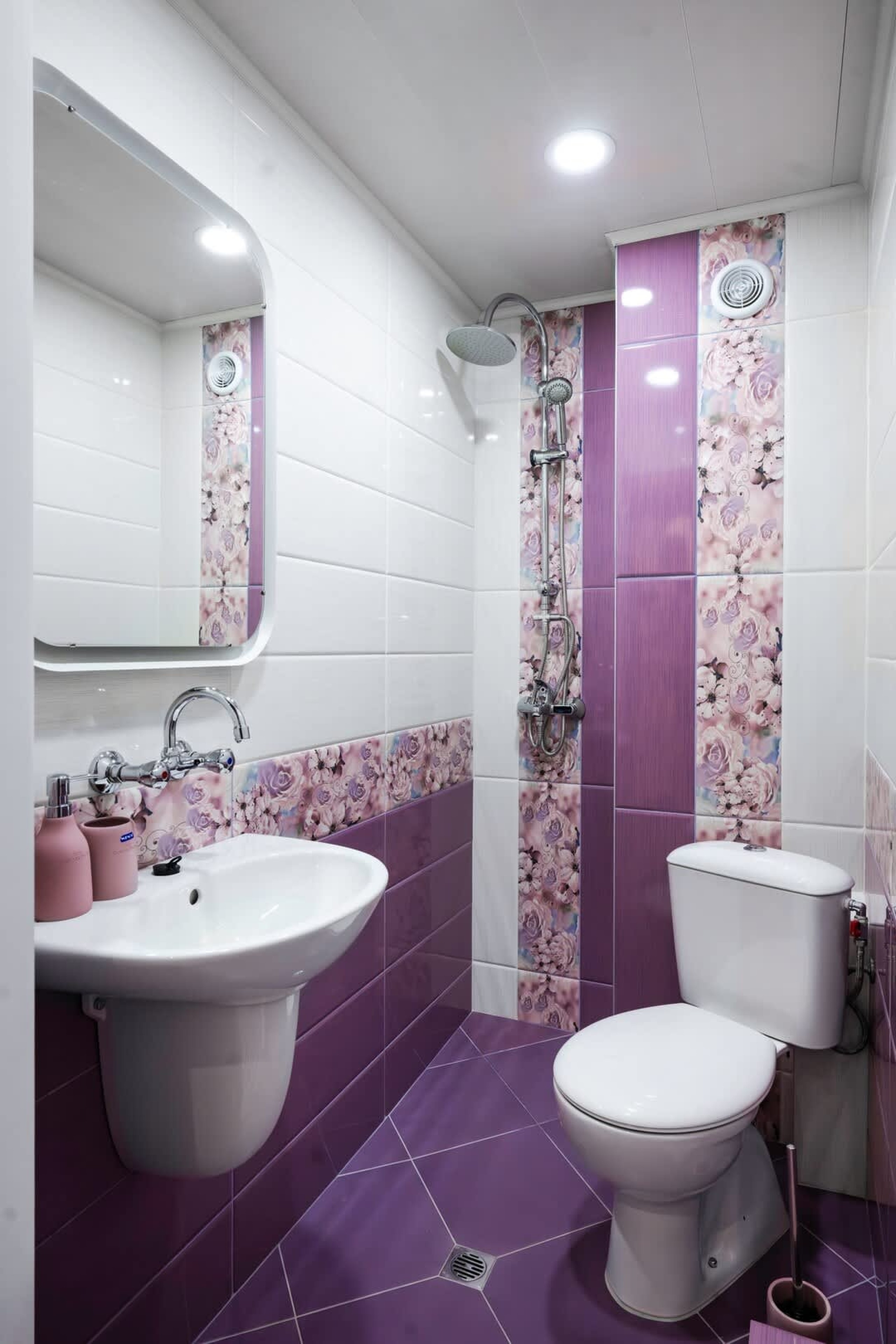 Scoutaround White Logo