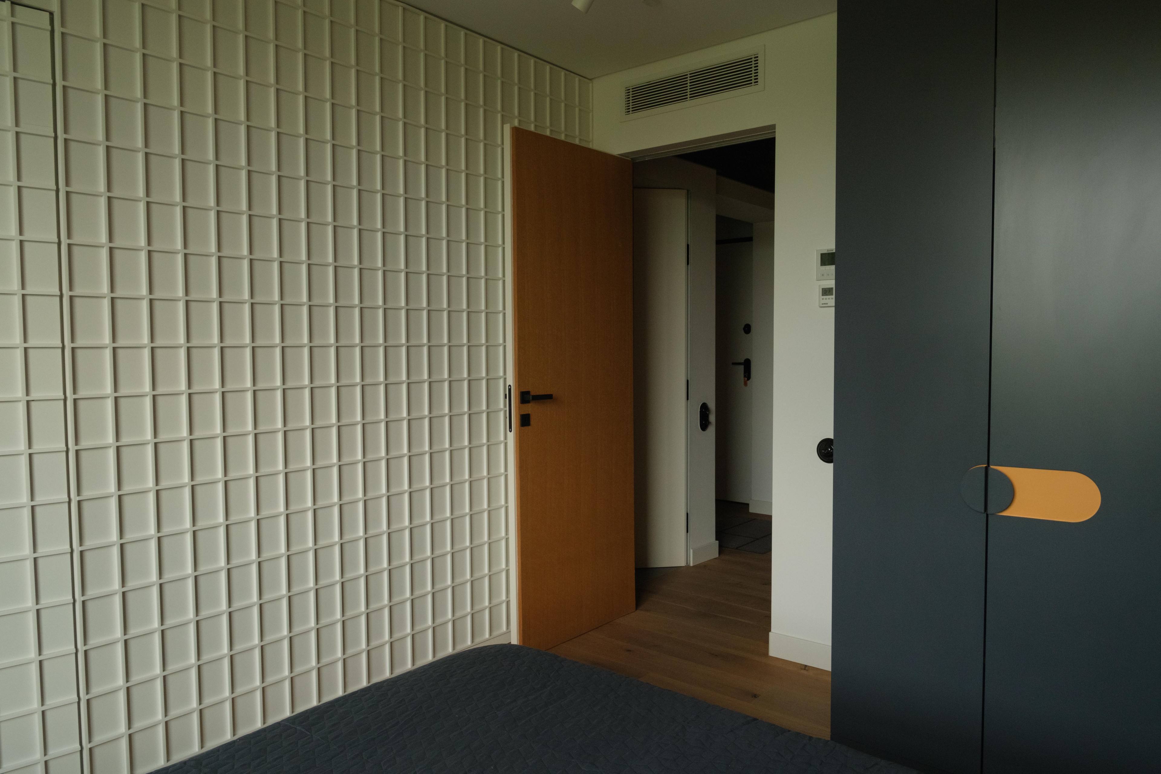 Scoutaround White Logo