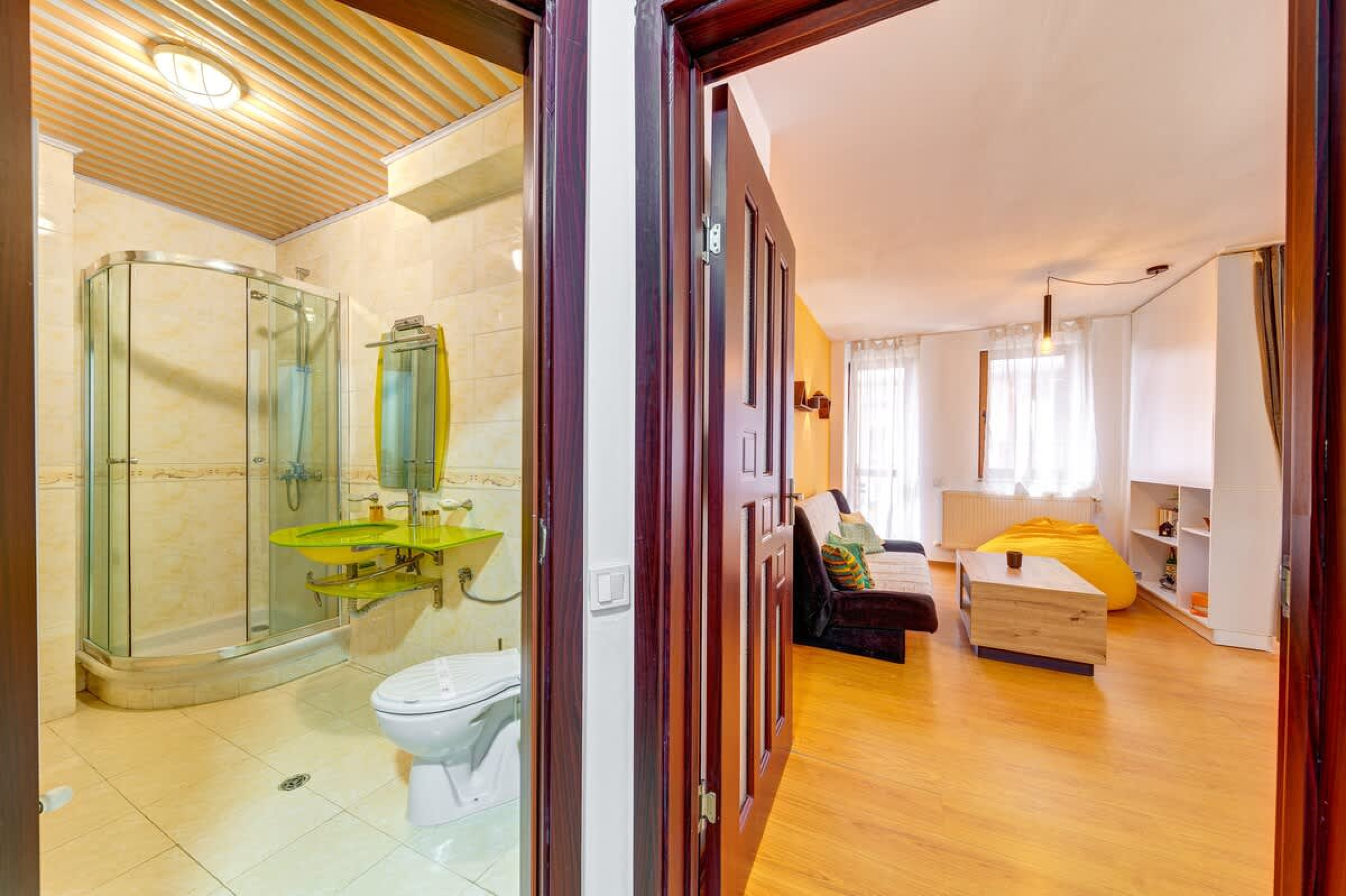 Scoutaround White Logo