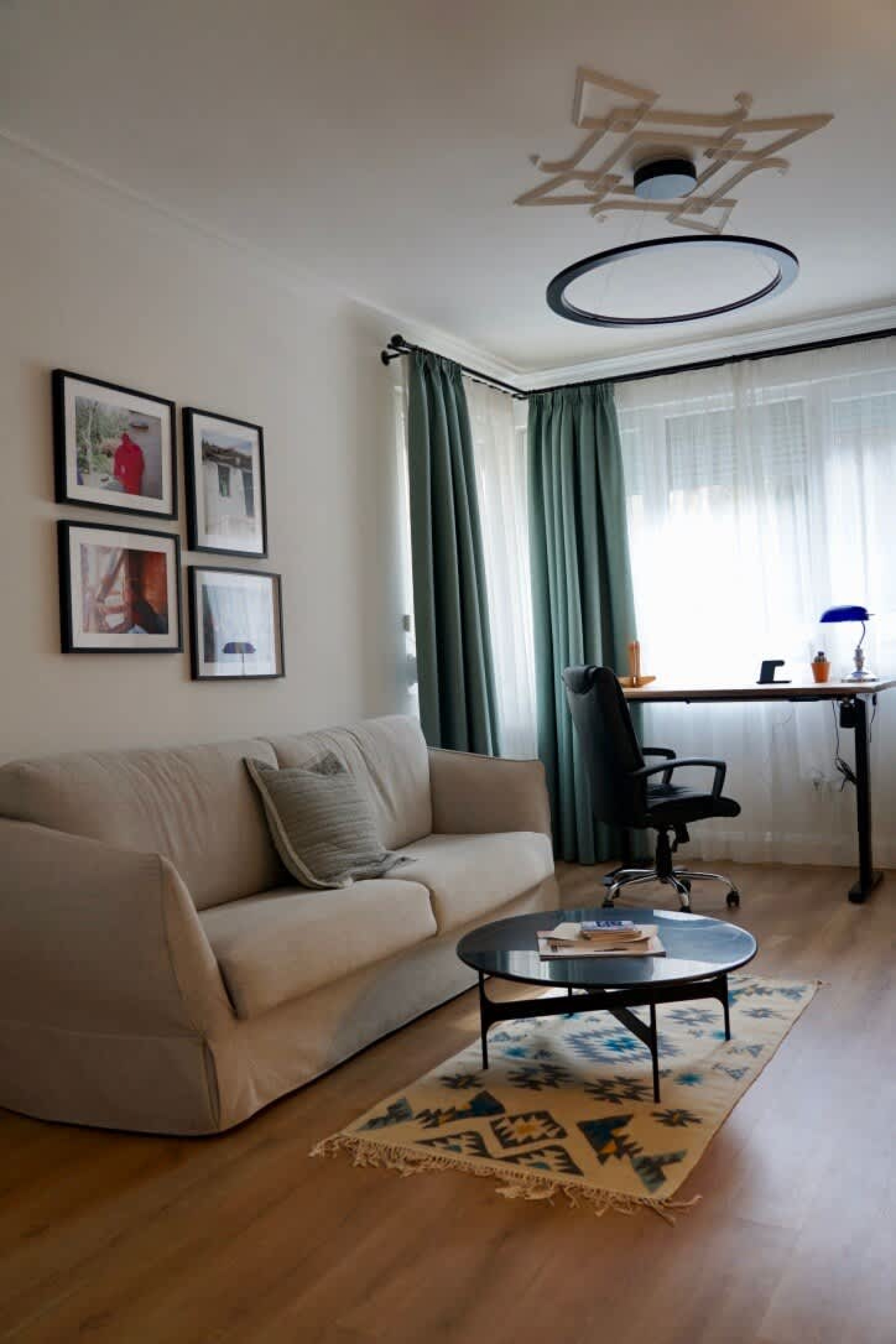 Scoutaround White Logo