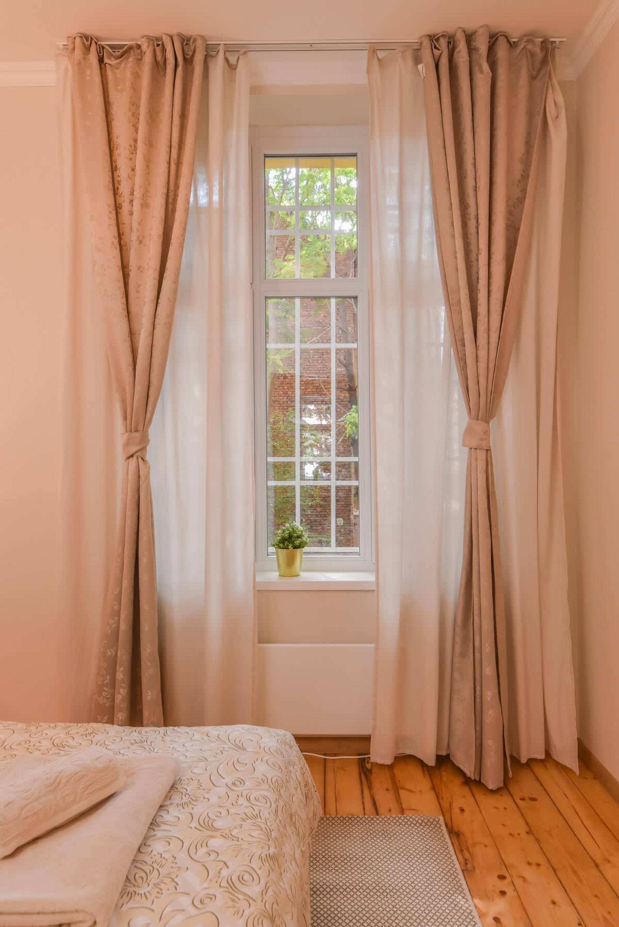 Scoutaround White Logo