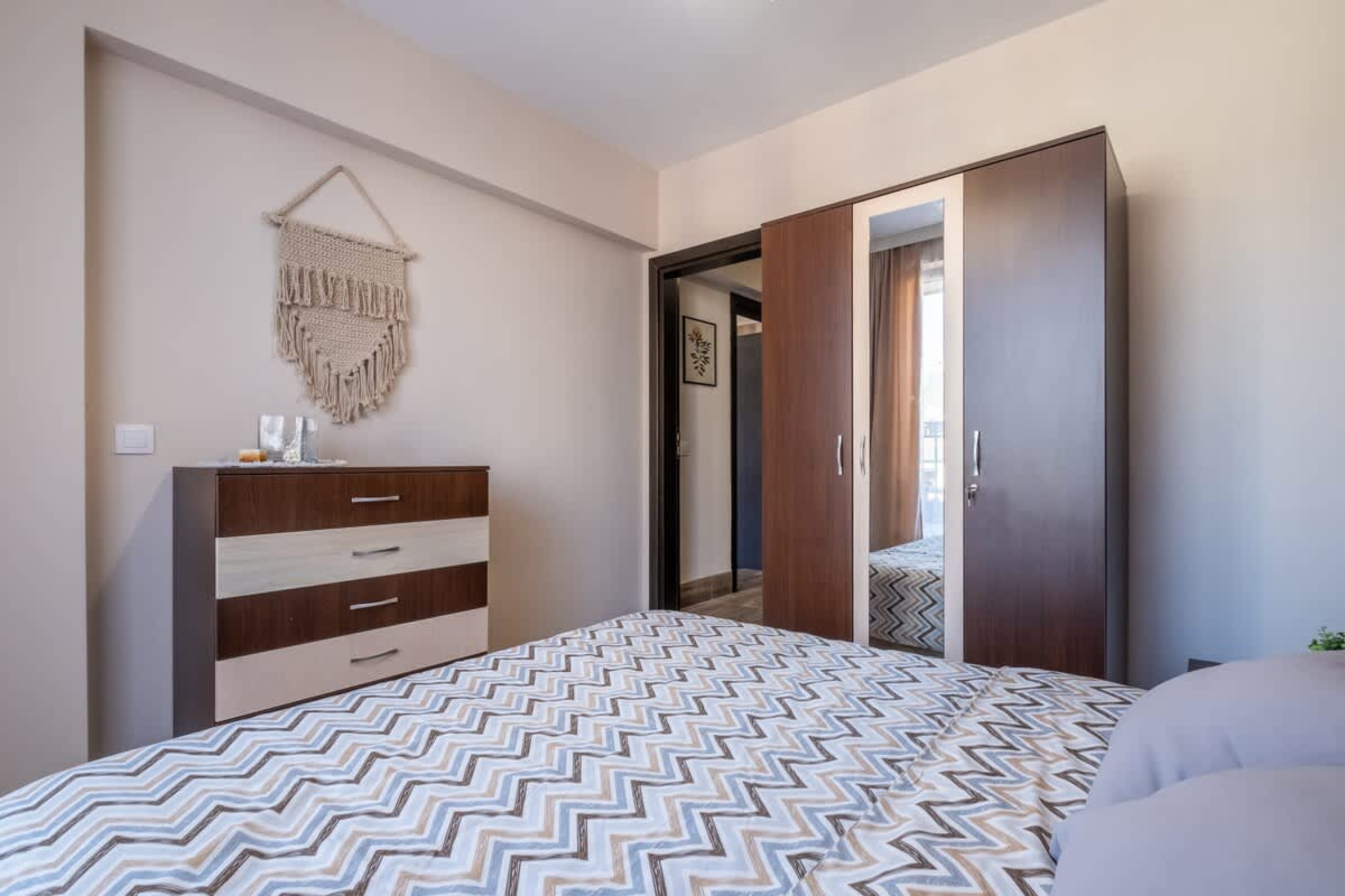 Scoutaround White Logo