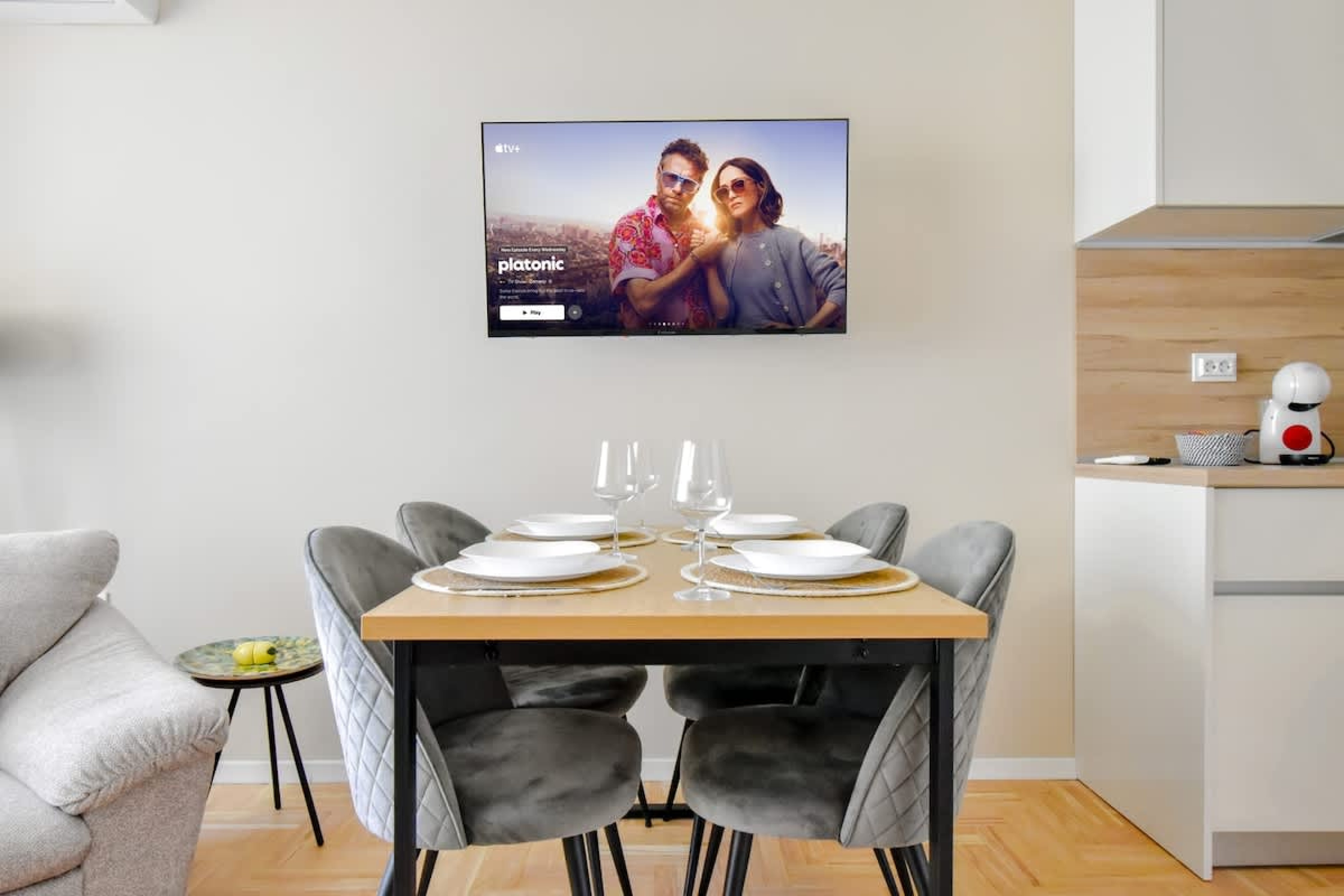 Scoutaround White Logo