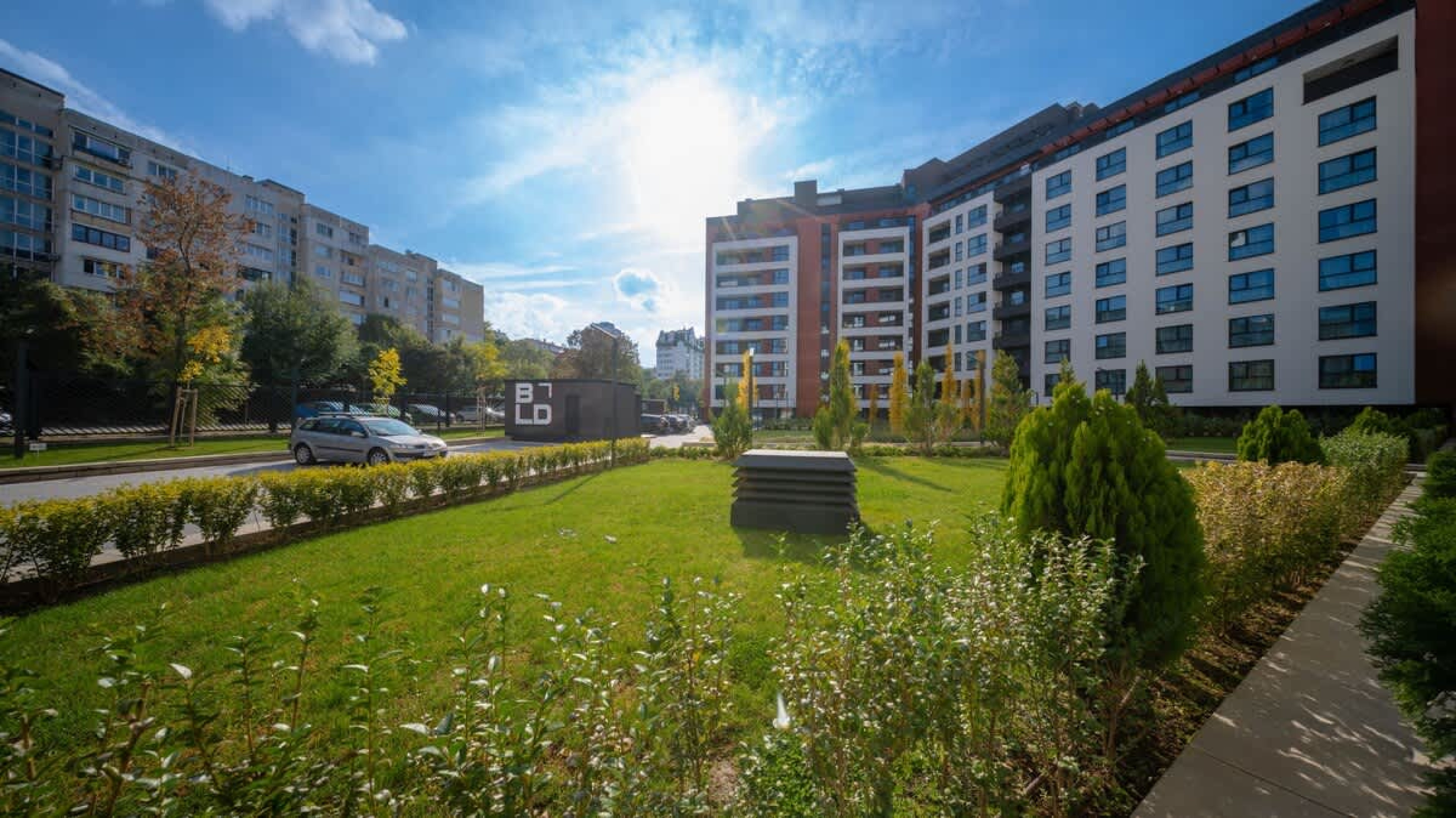 Scoutaround White Logo