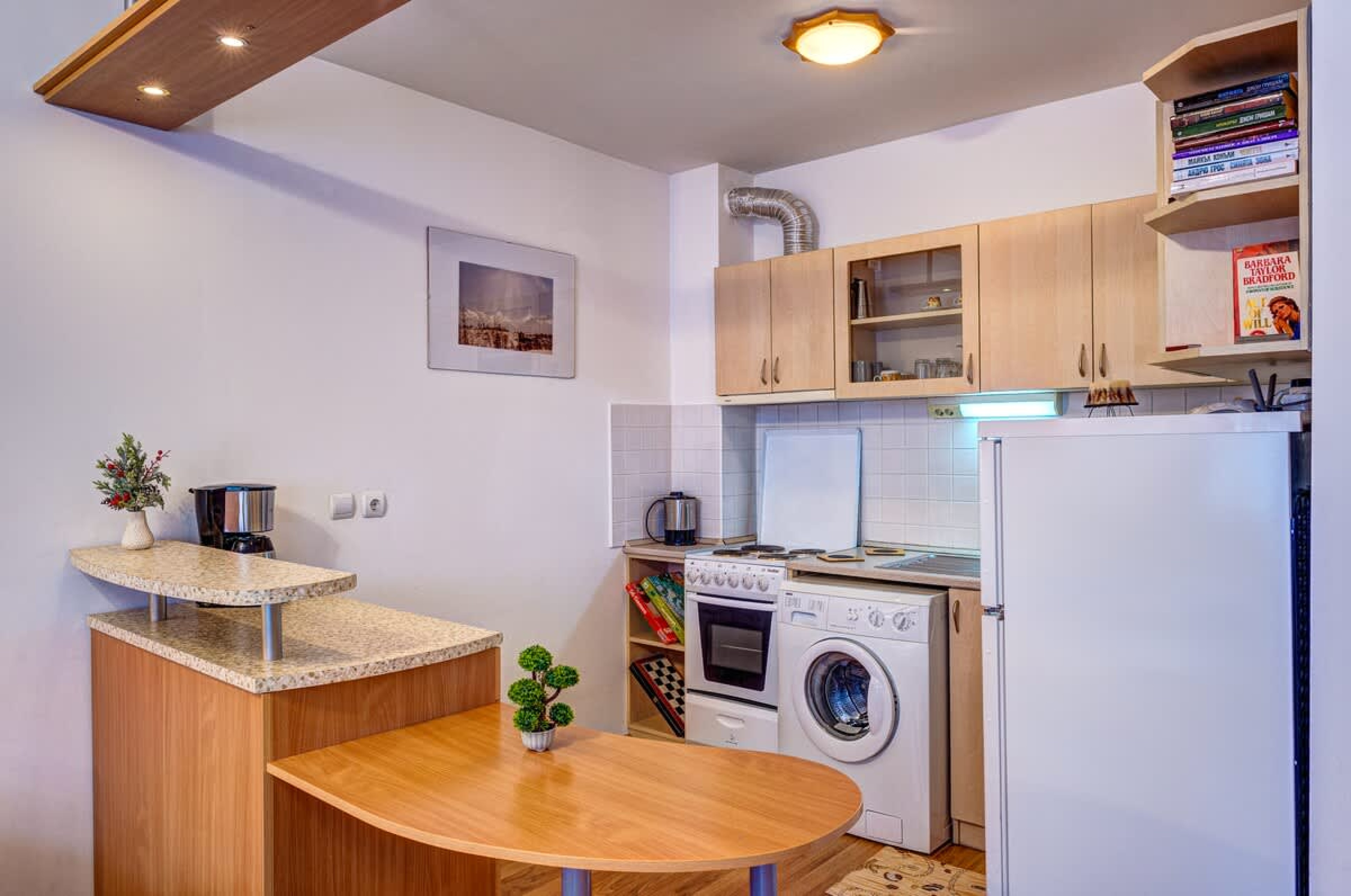 Scoutaround White Logo