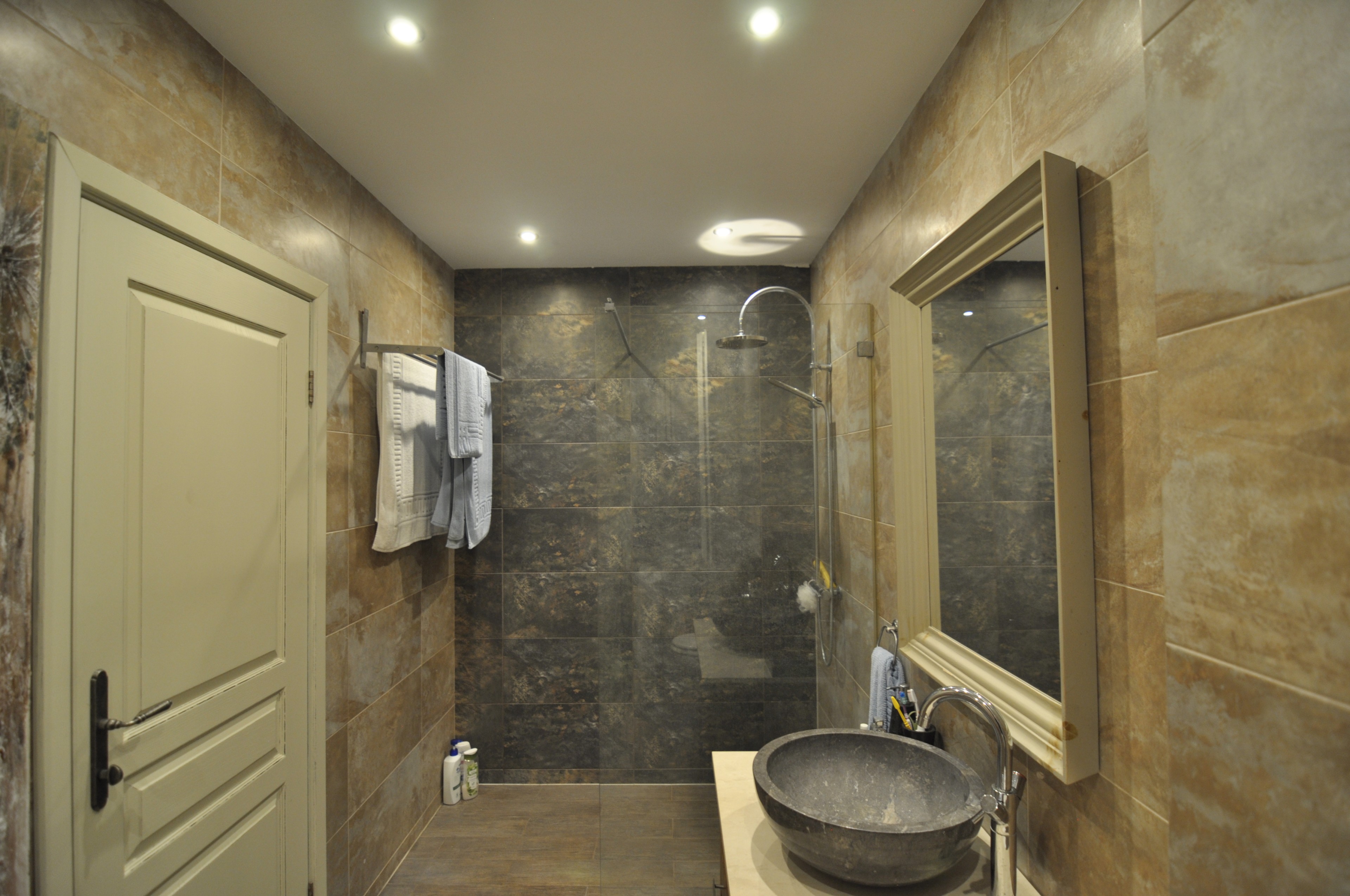 Scoutaround White Logo