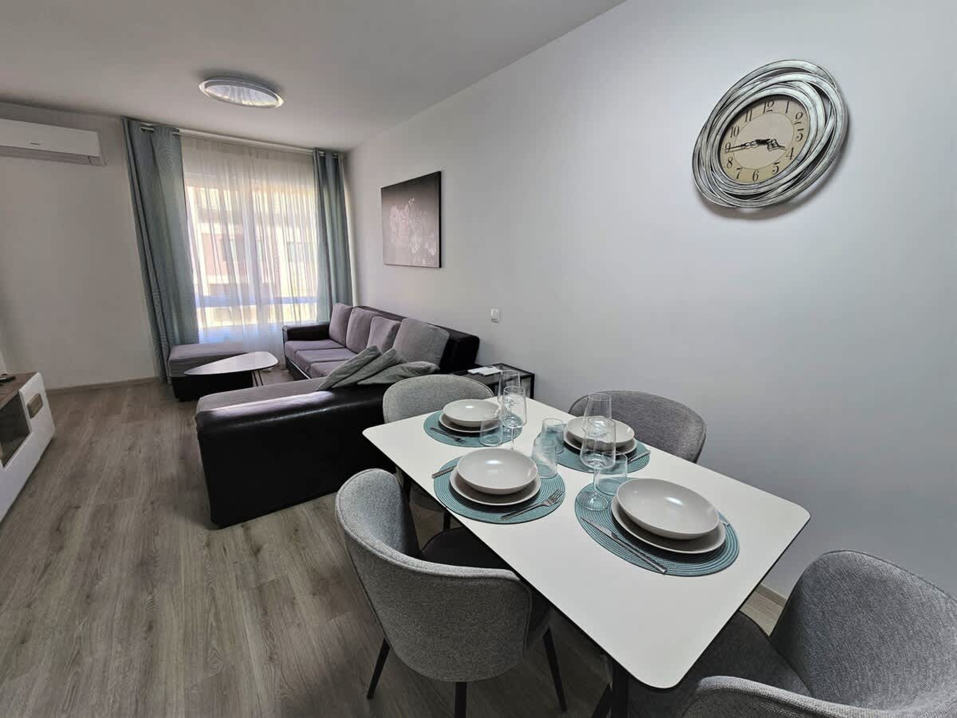 Scoutaround White Logo