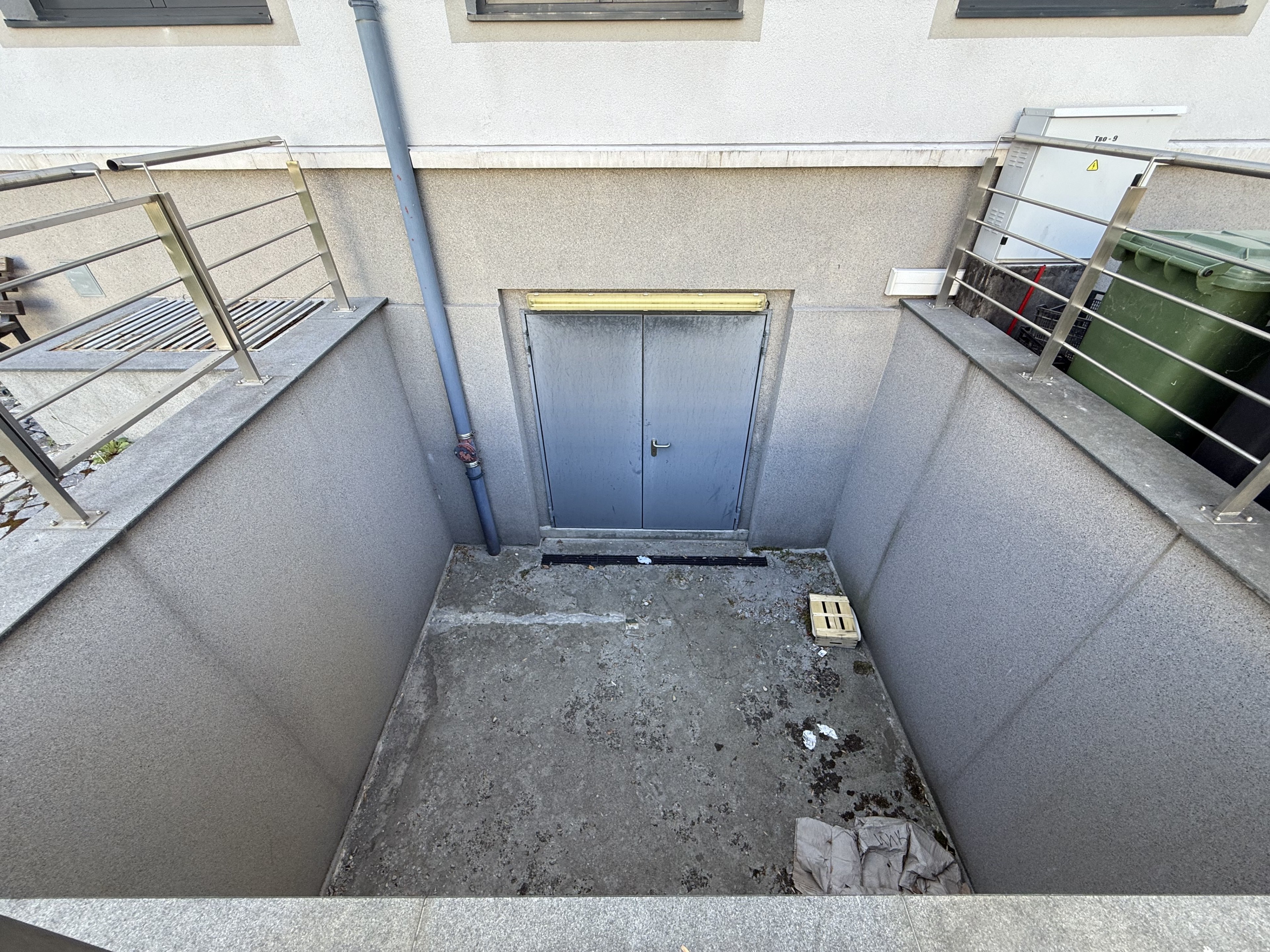 Scoutaround White Logo