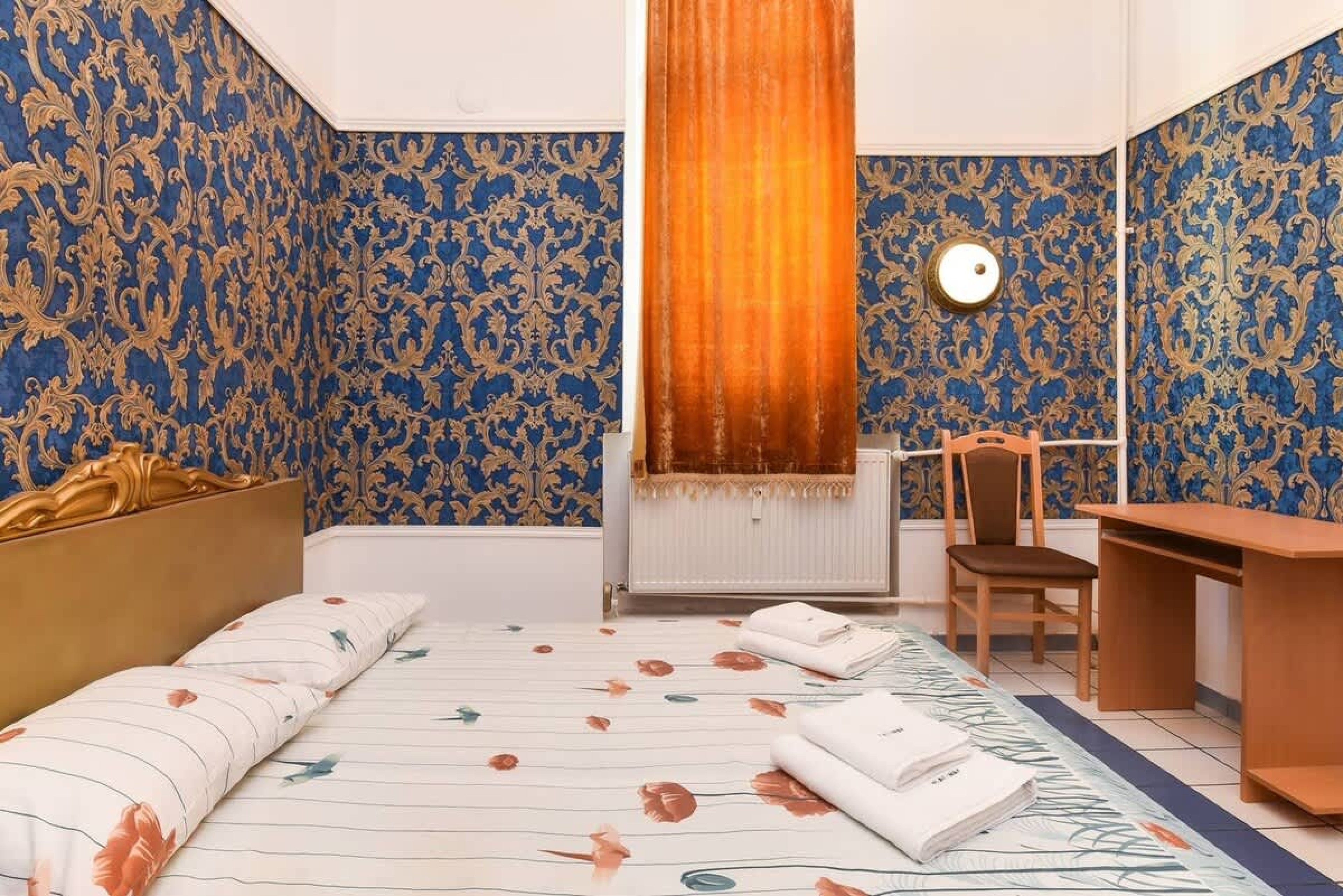 Historical Lion's Bridge 1-Bedroom Apartment - Photo 9