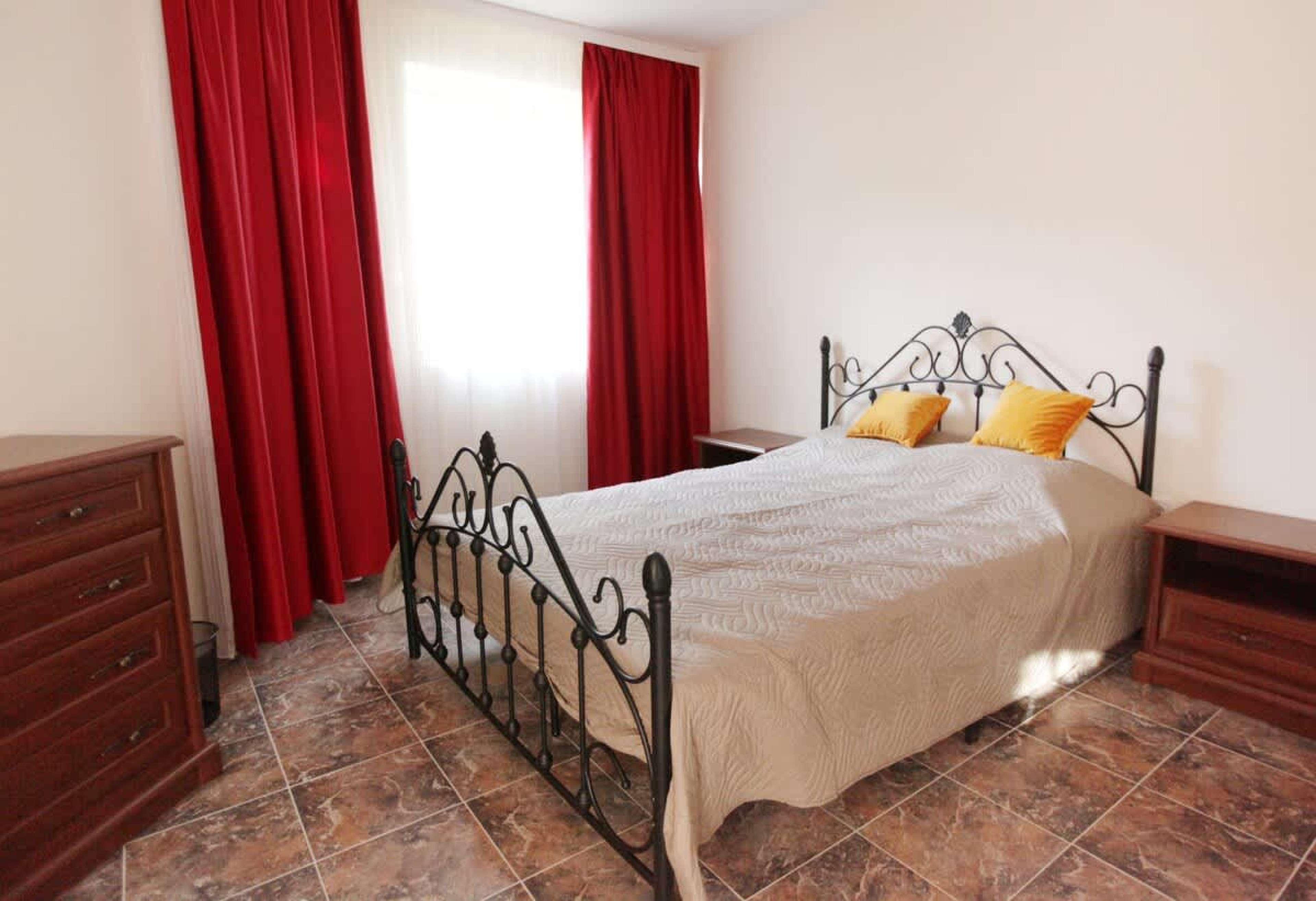 Scoutaround White Logo