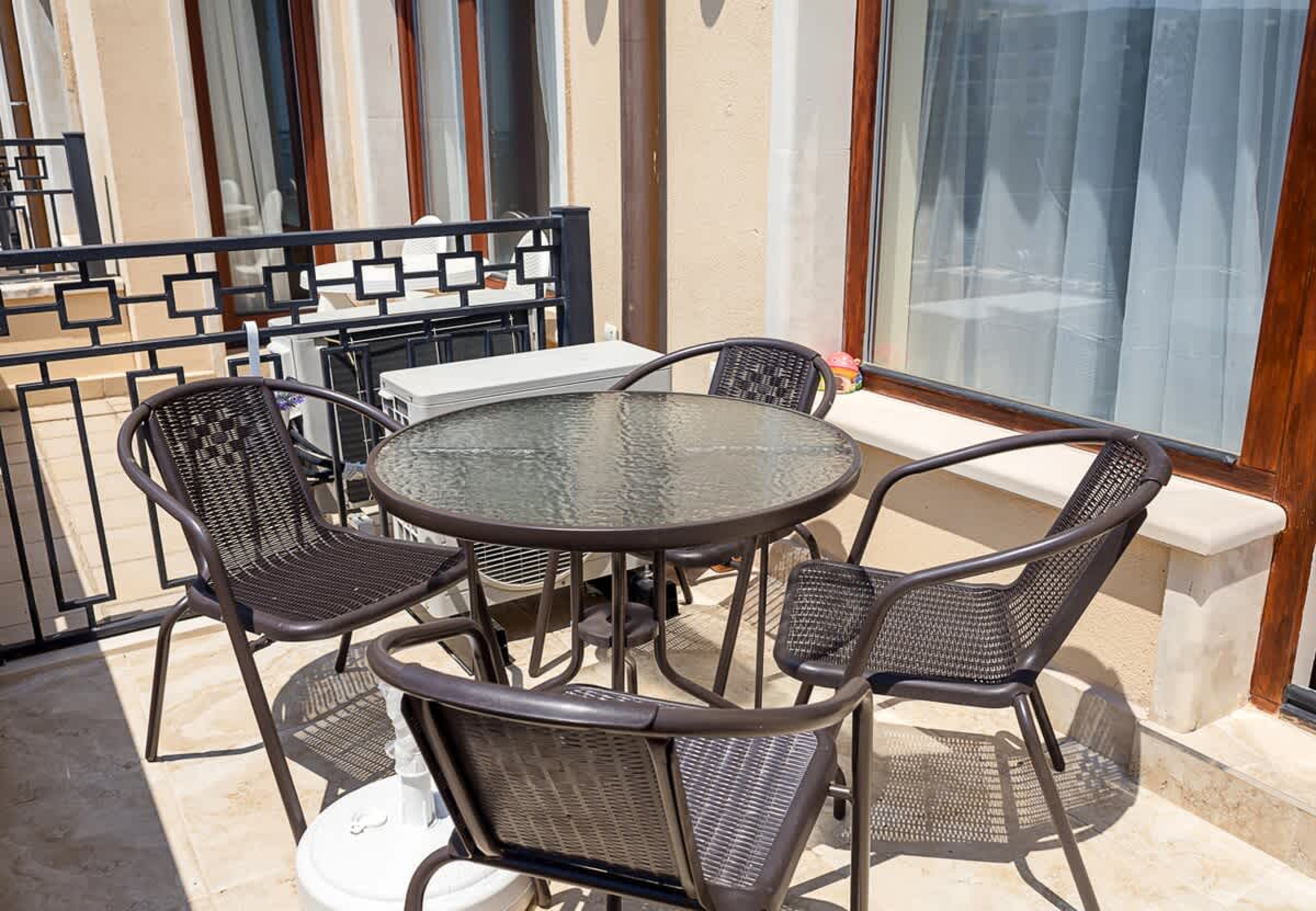 Scoutaround White Logo