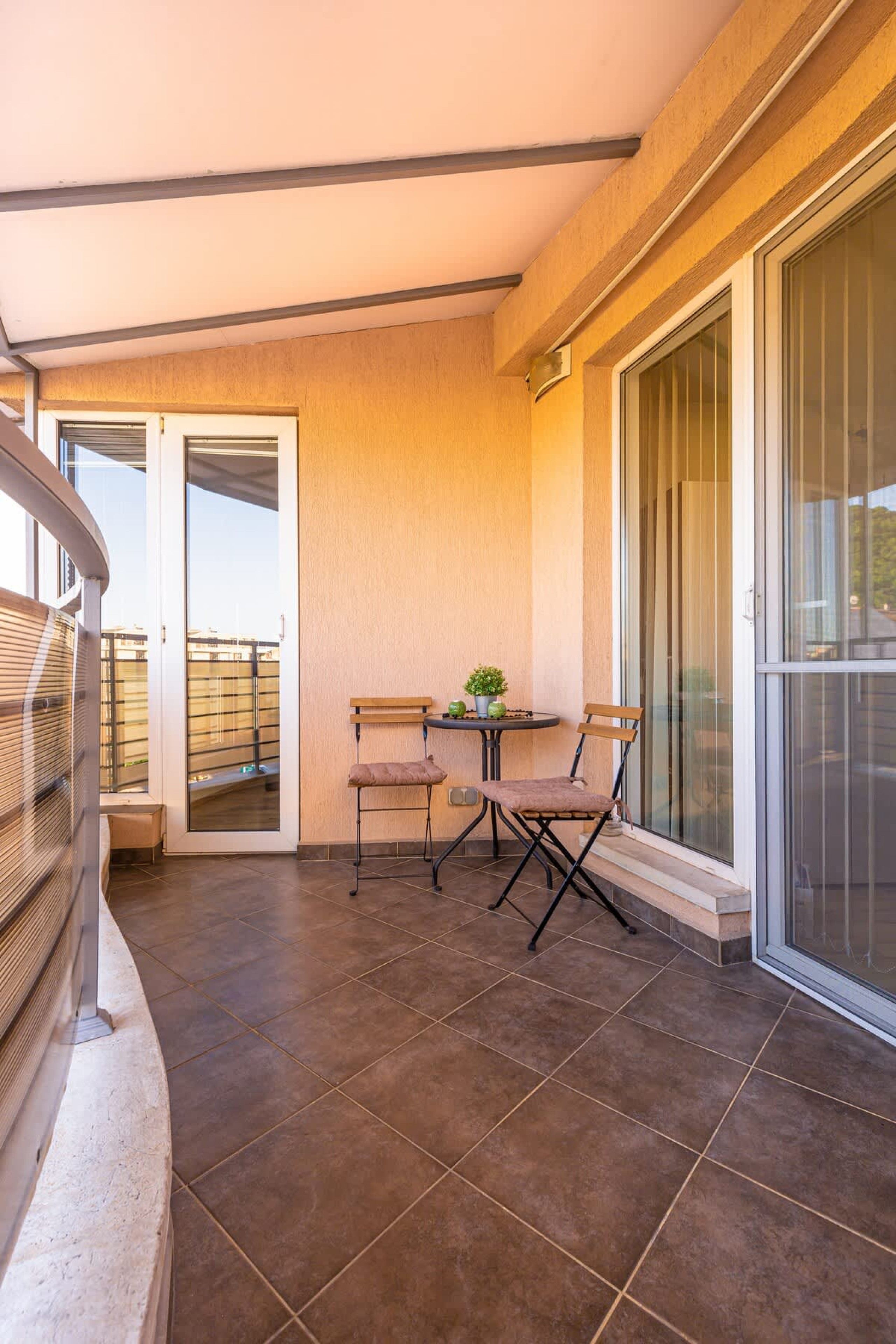 Scoutaround White Logo