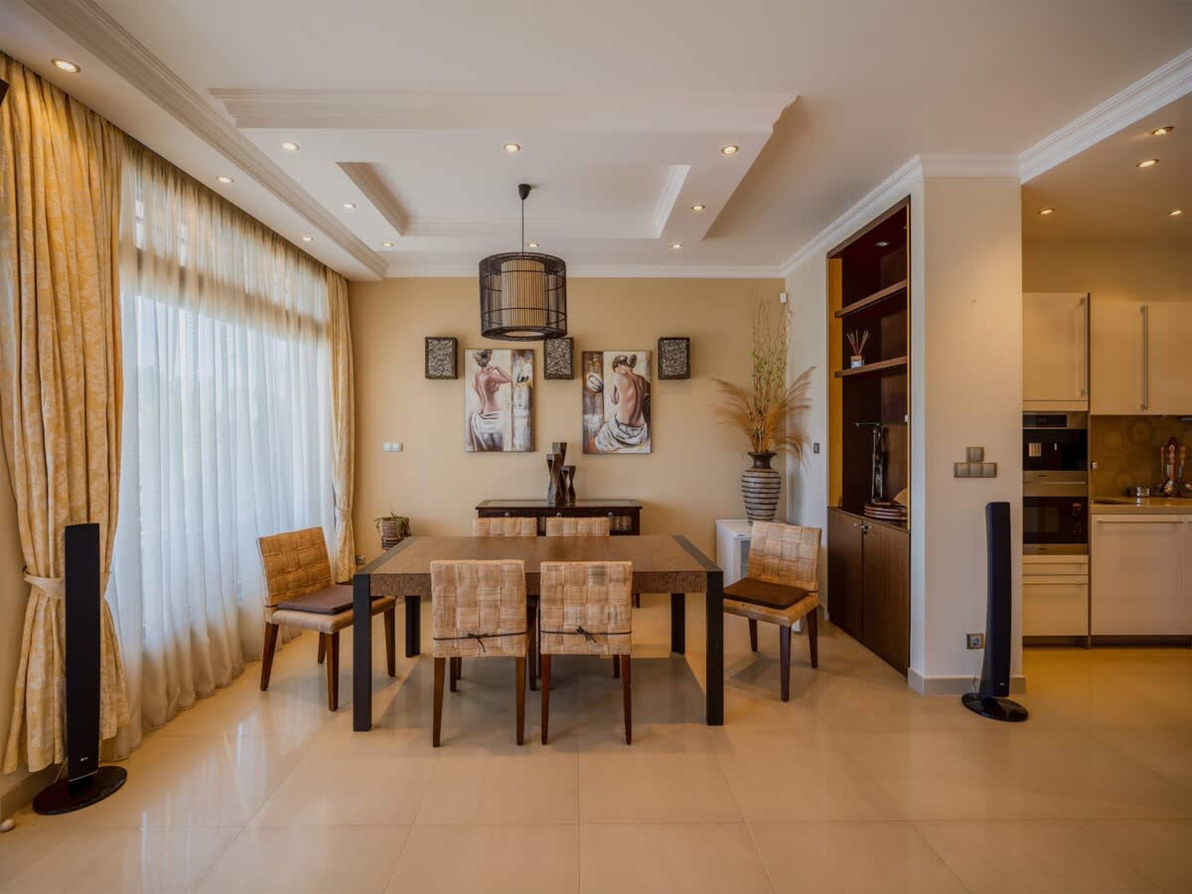 Scoutaround White Logo