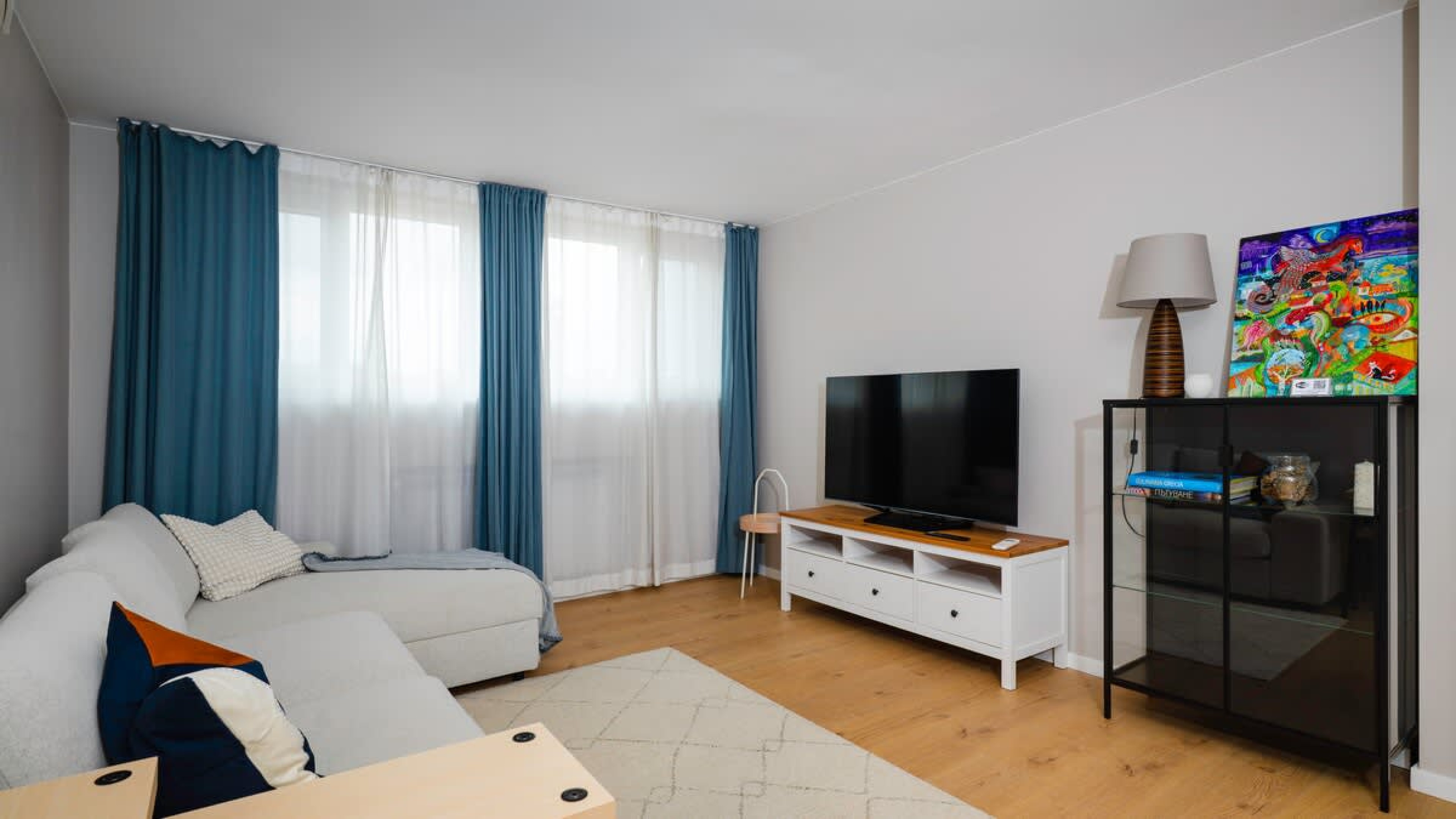 Scoutaround White Logo