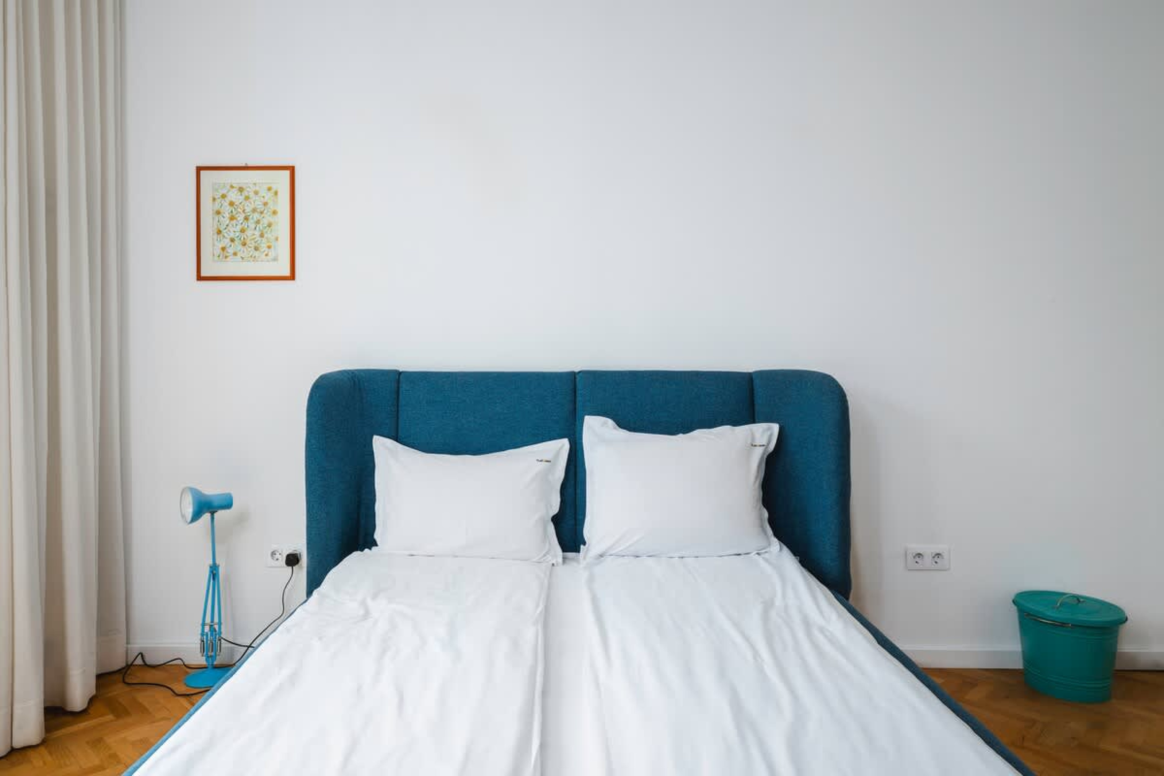 Scoutaround White Logo