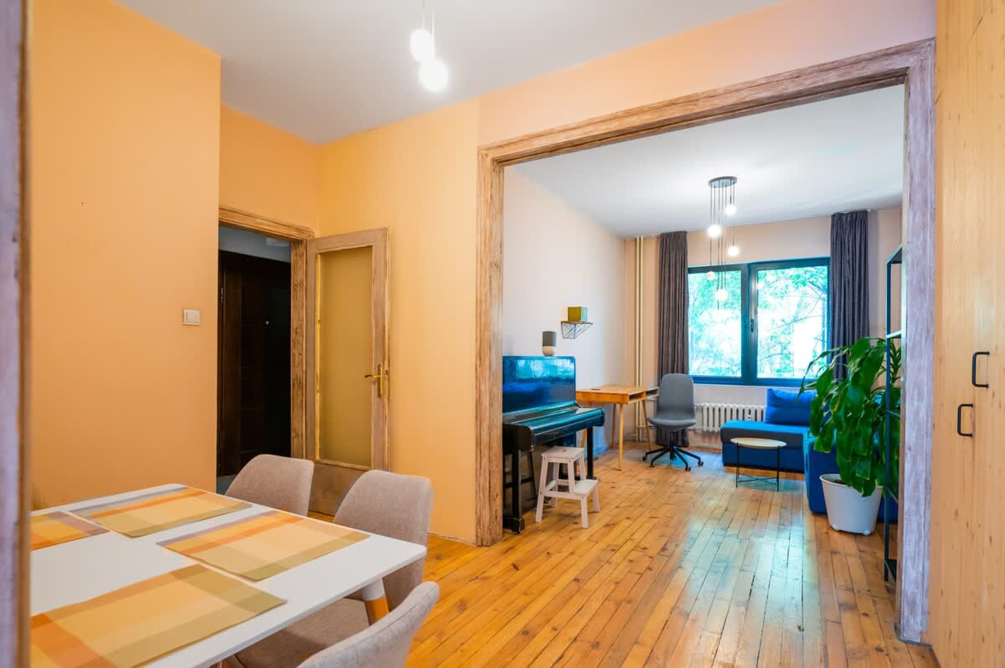 Scoutaround White Logo