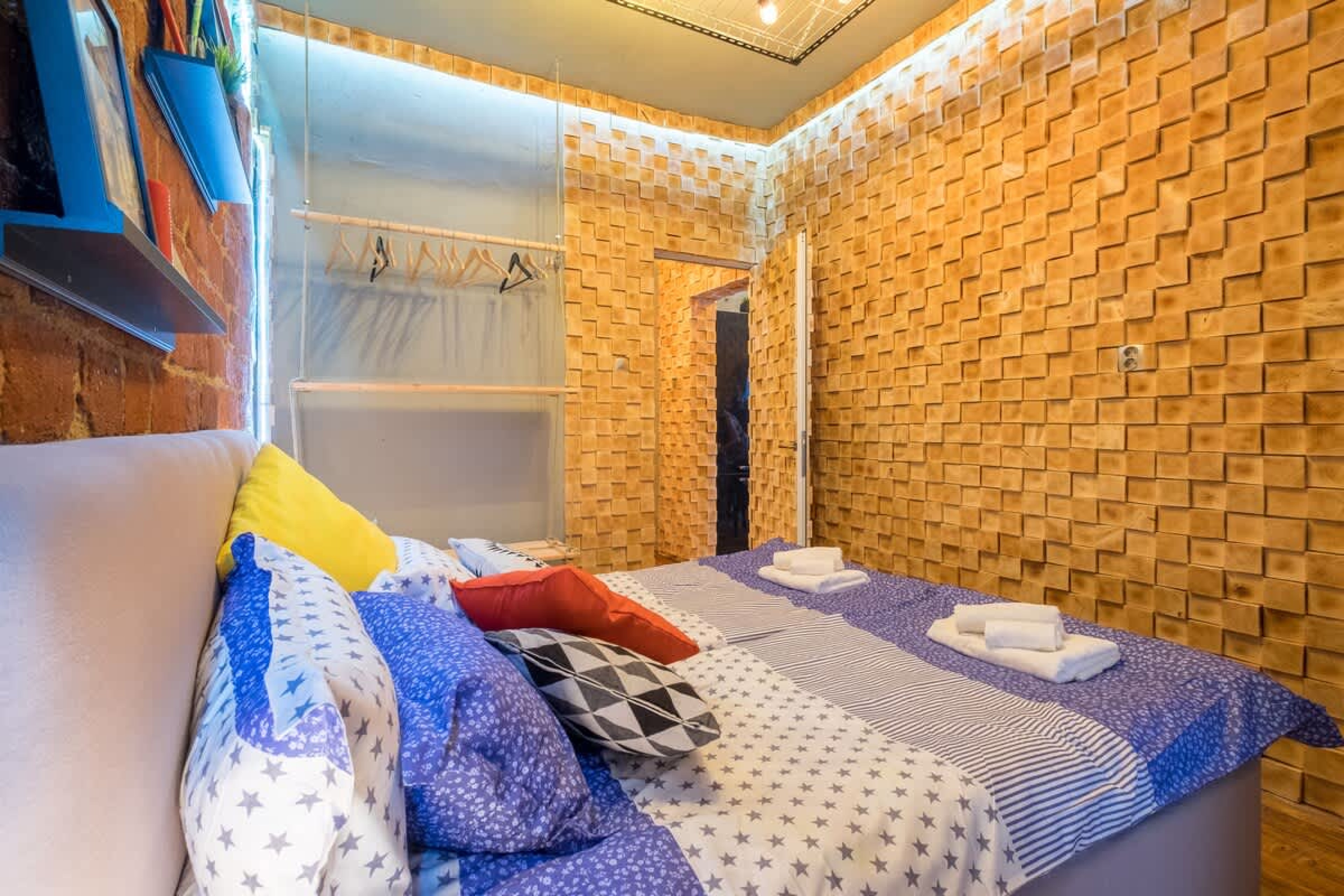 Scoutaround White Logo