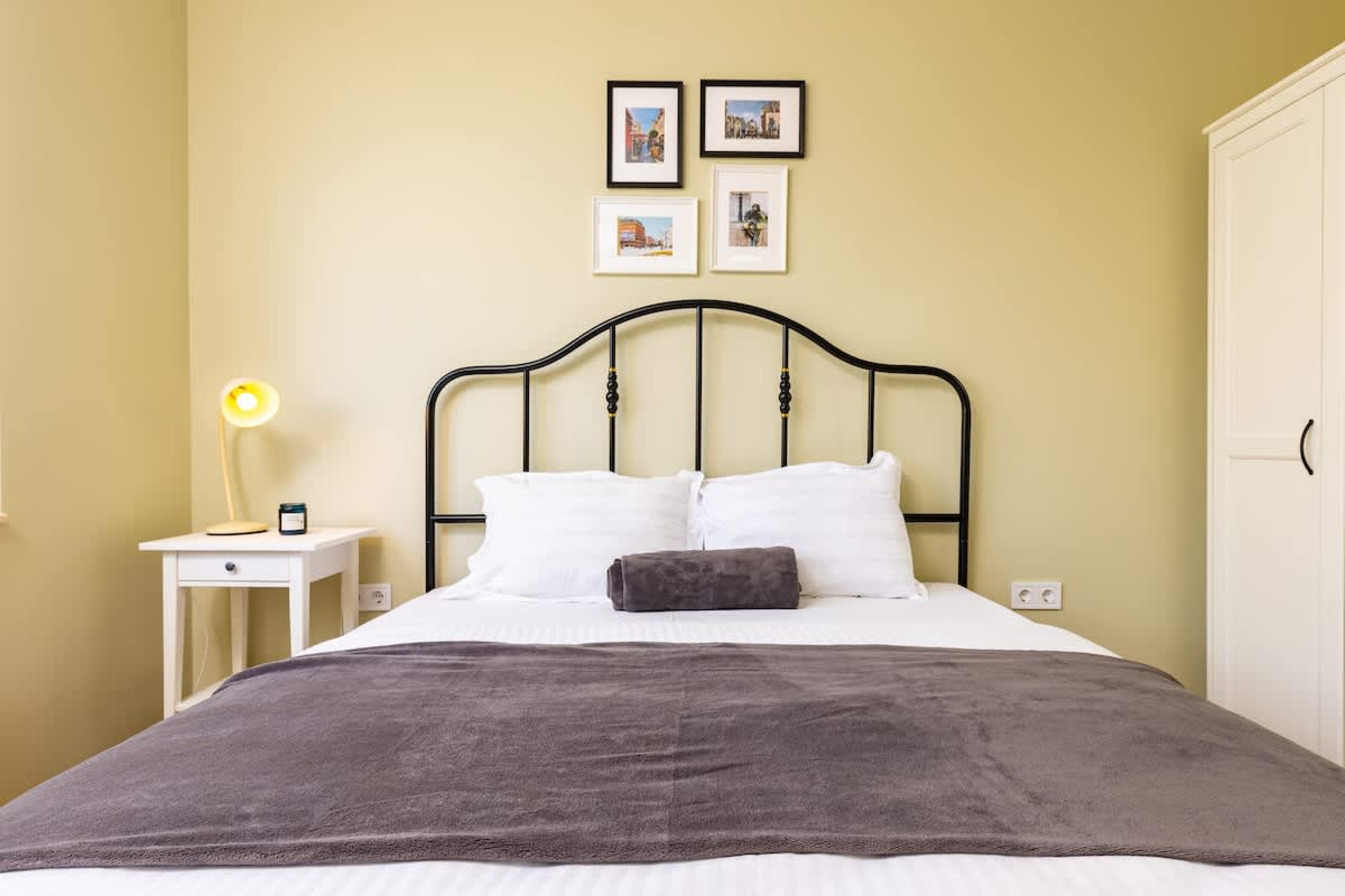 Serene Living in the Heart of Plovdiv - Photo 17