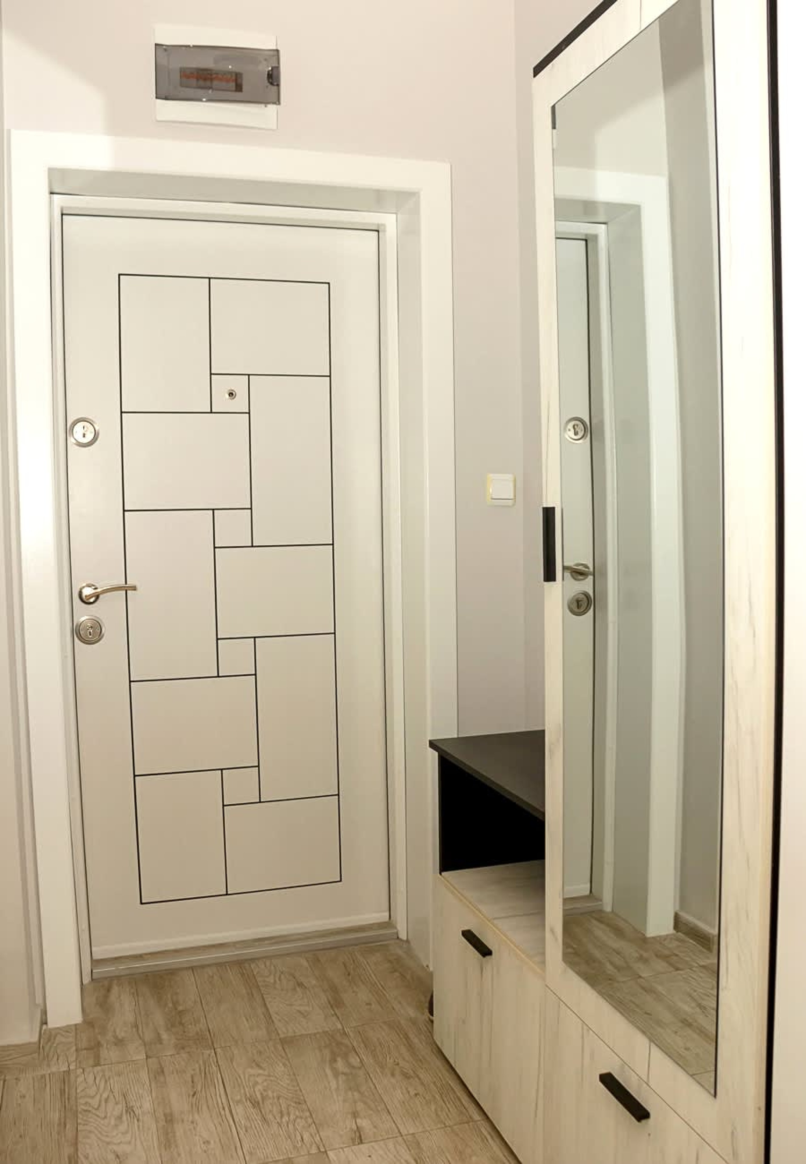 Scoutaround White Logo