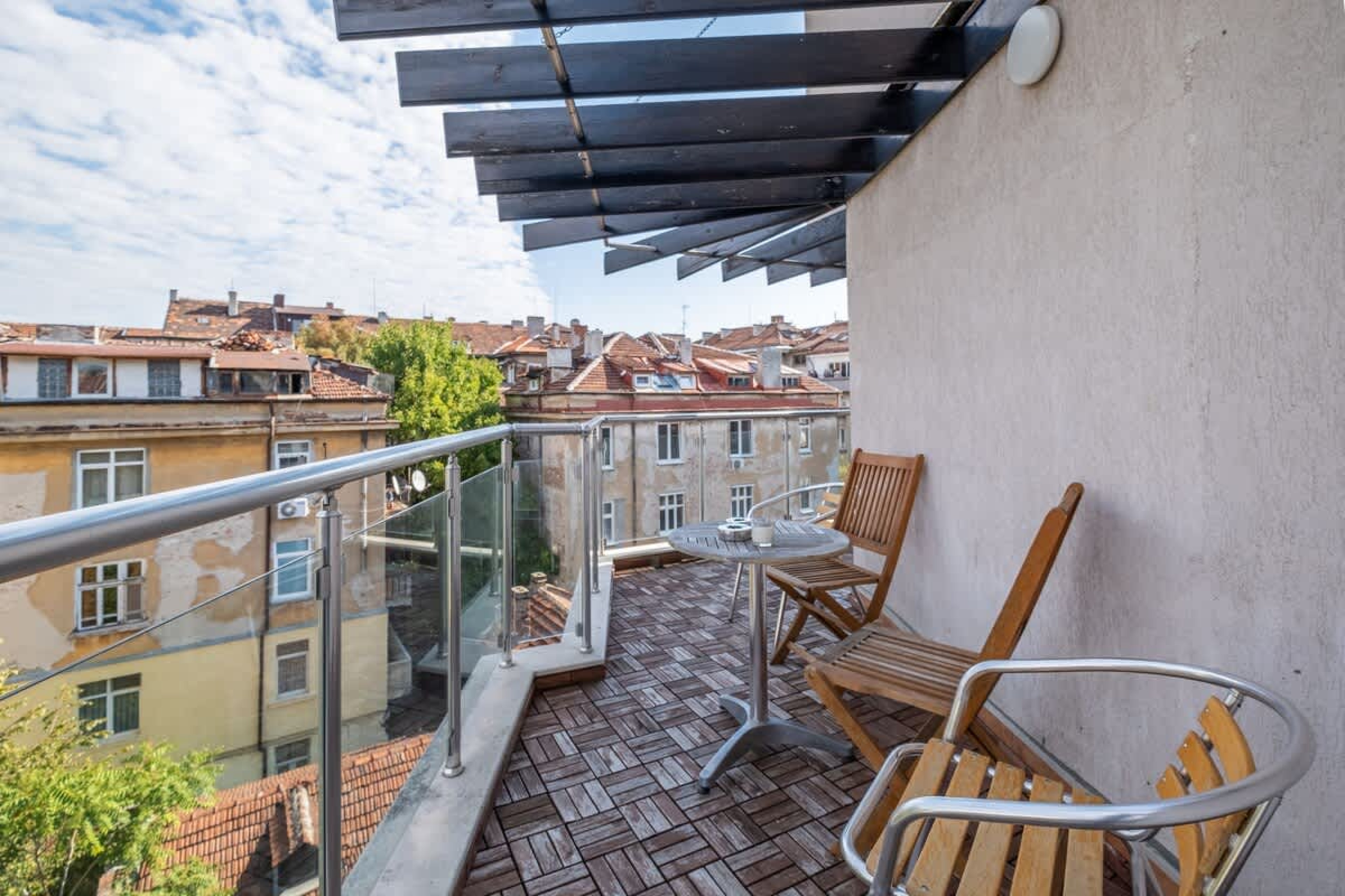 Scoutaround White Logo