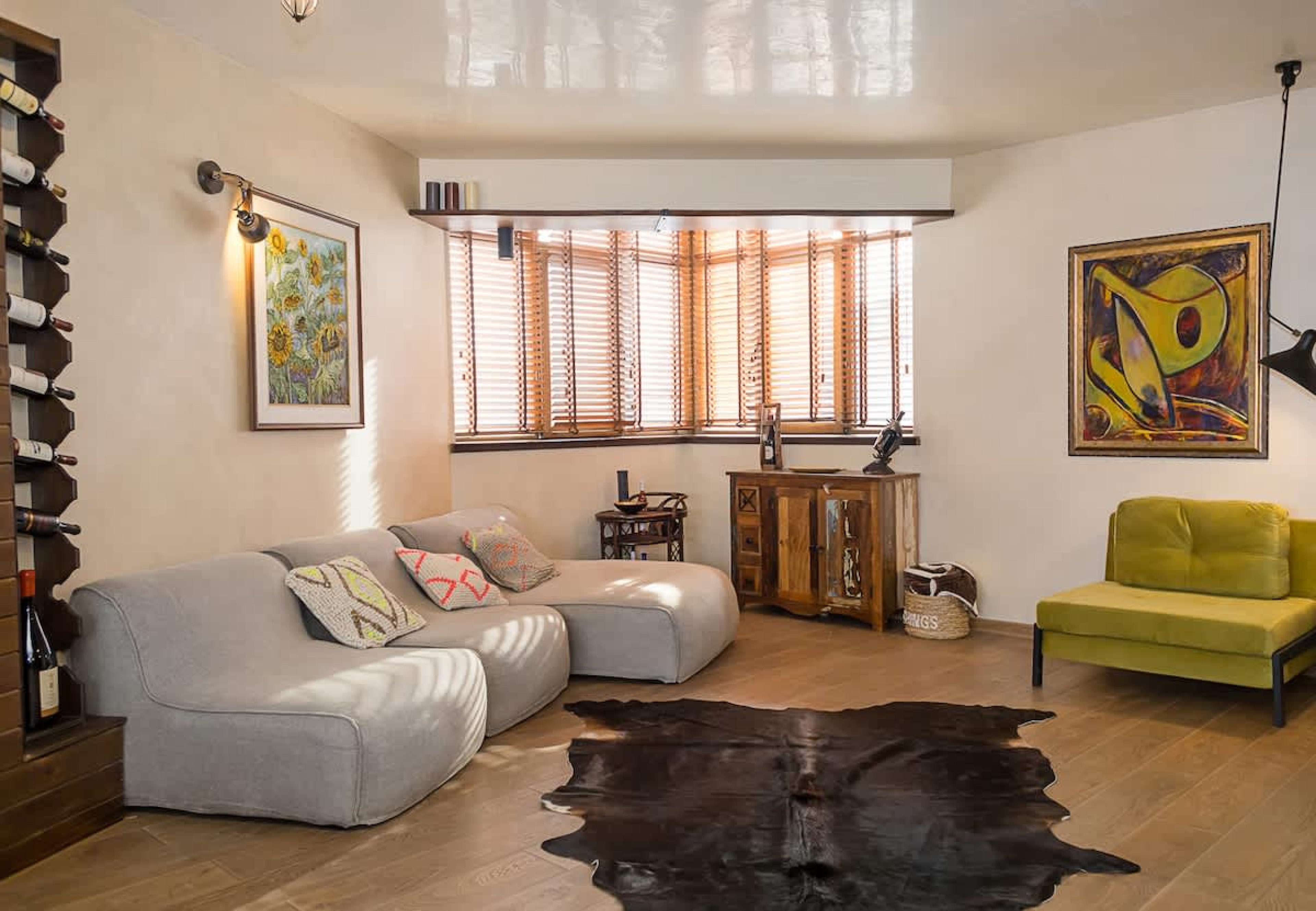 Modern Comfort &amp; Vintage Charm with Panoramic View - Cover Photo