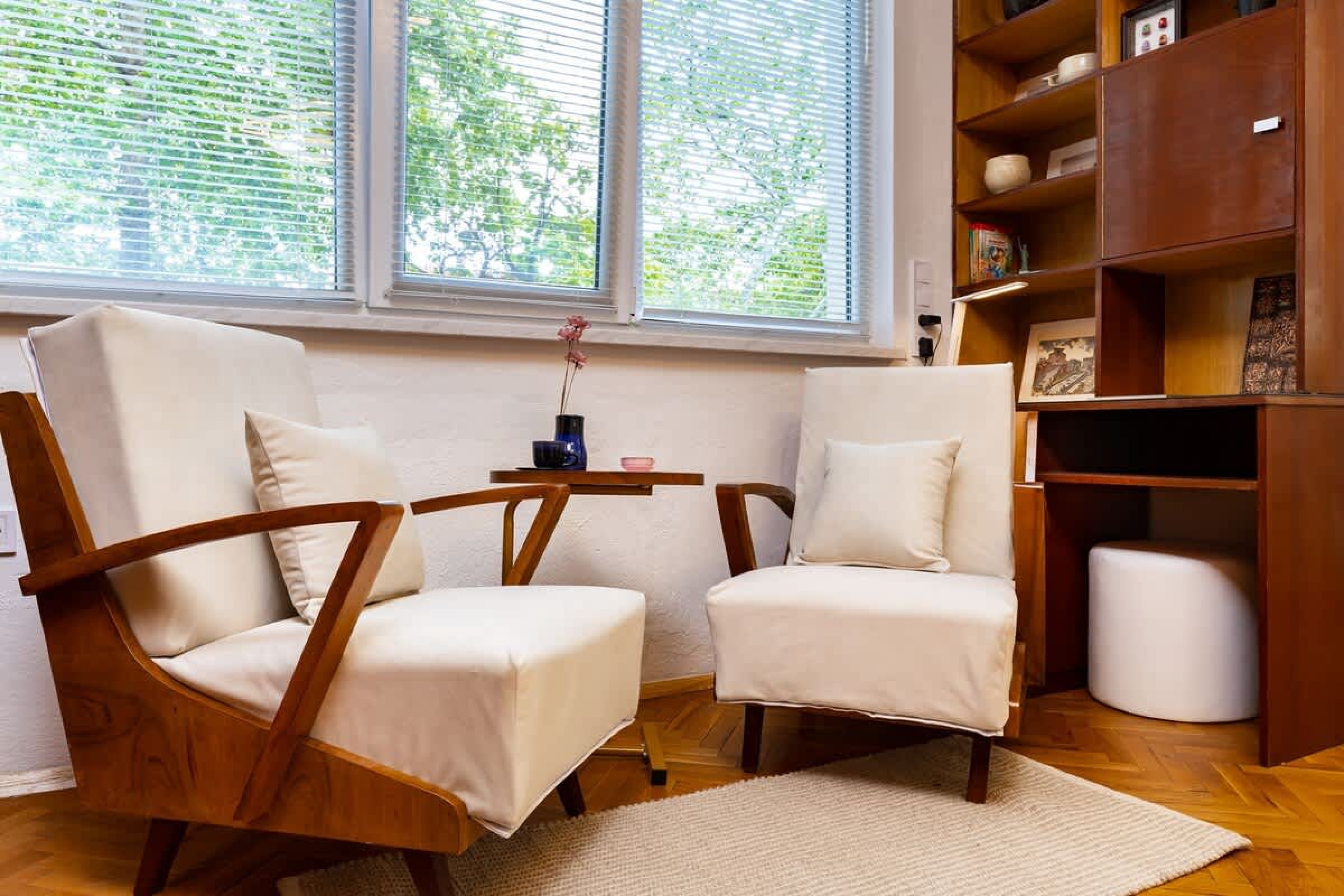 Scoutaround White Logo