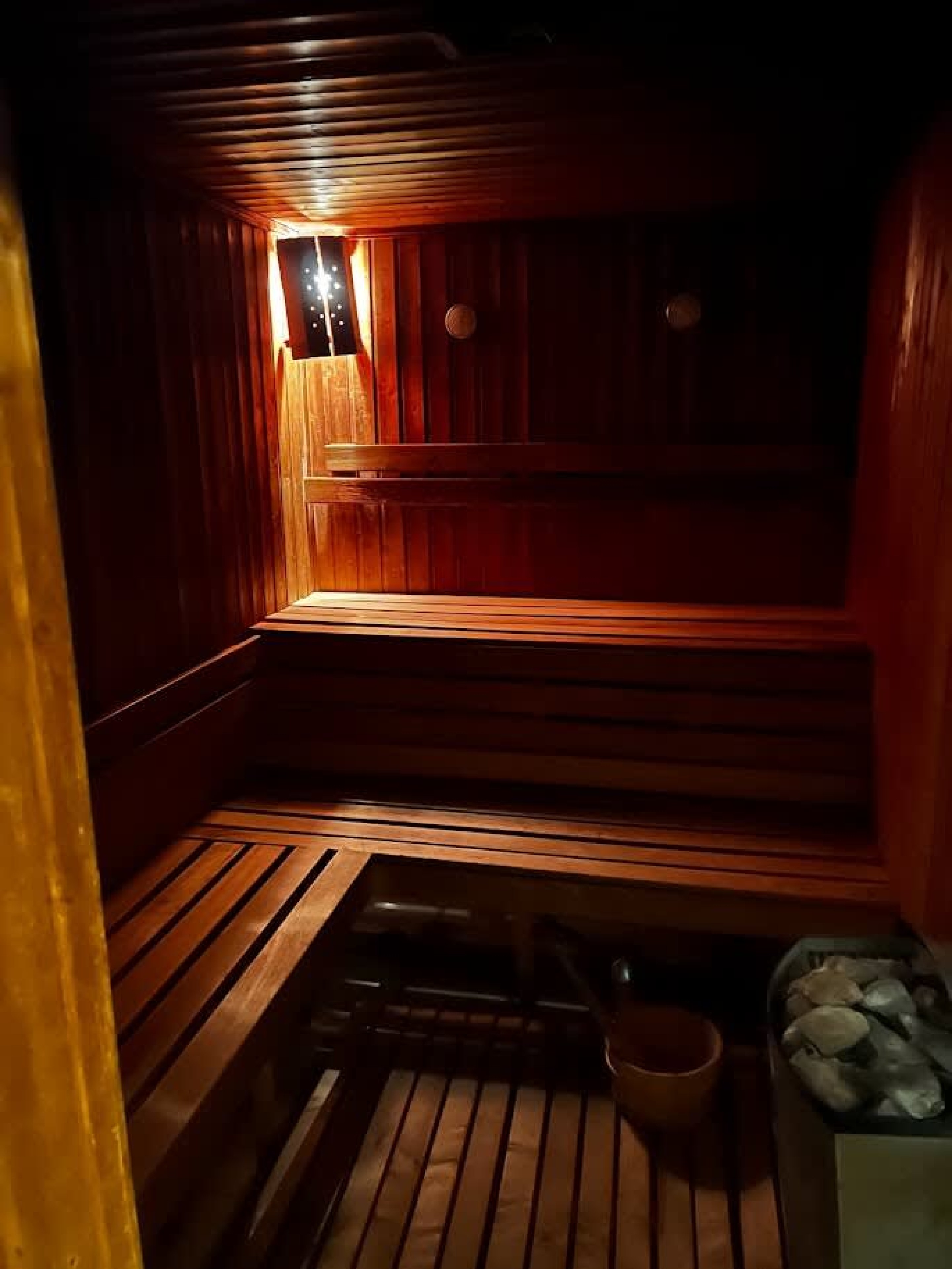 Scoutaround White Logo