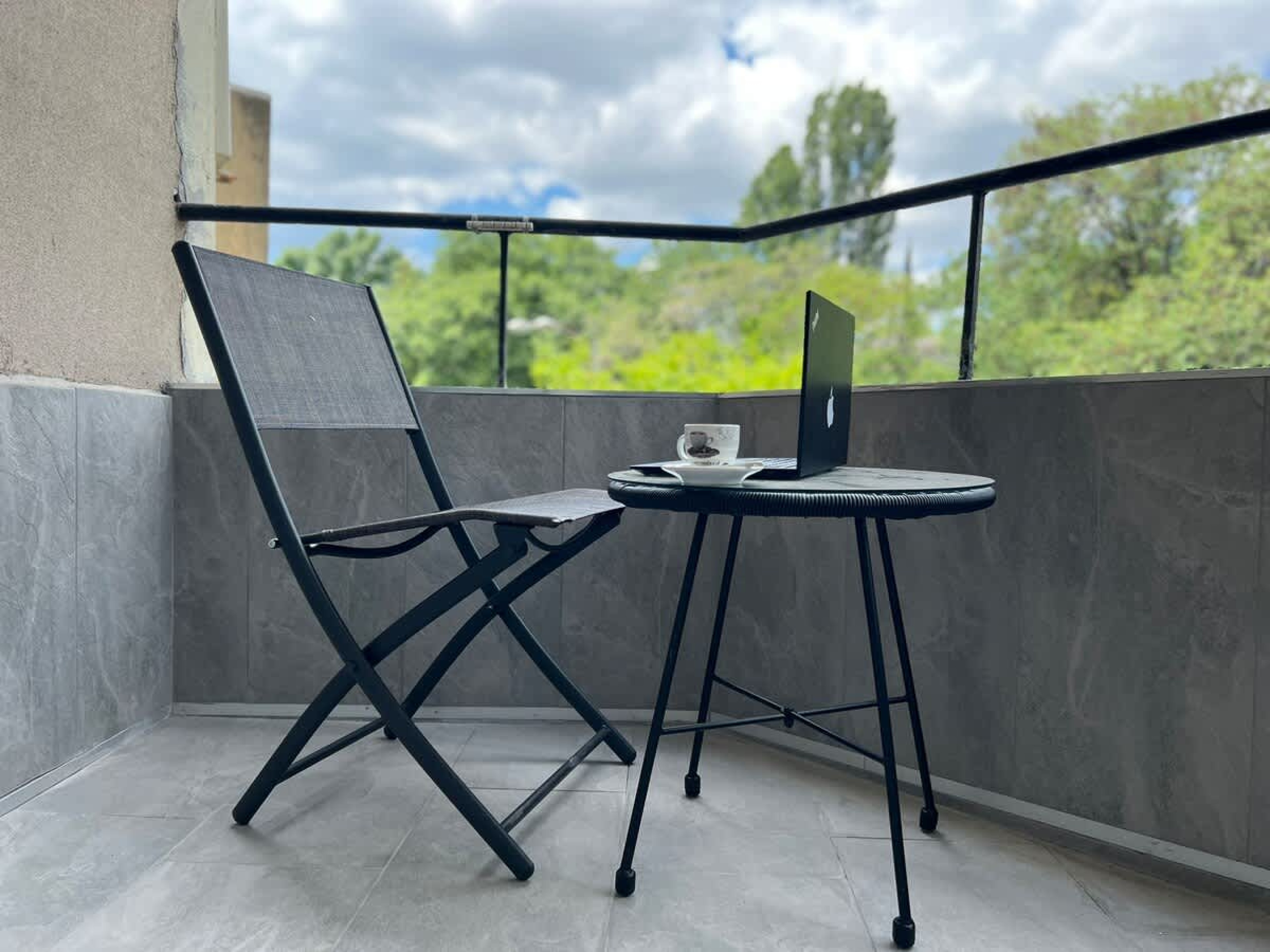 Scoutaround White Logo