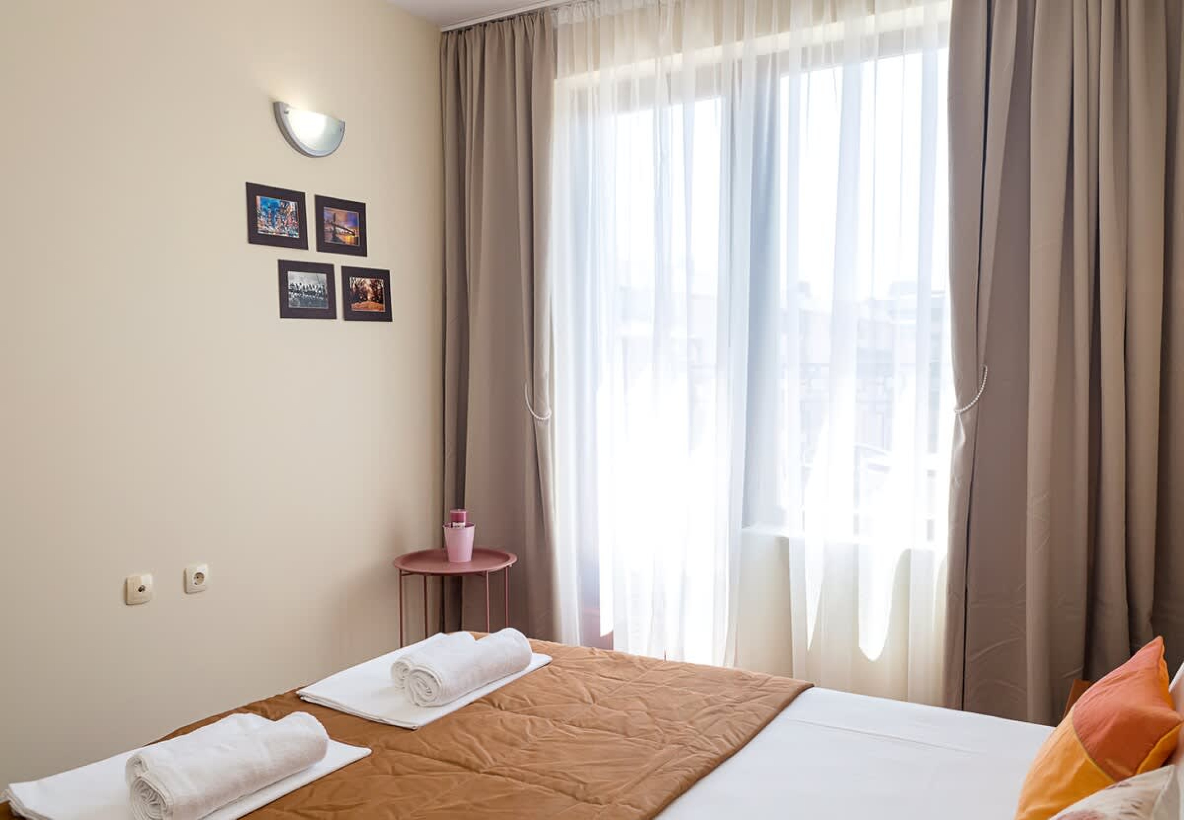 Scoutaround White Logo